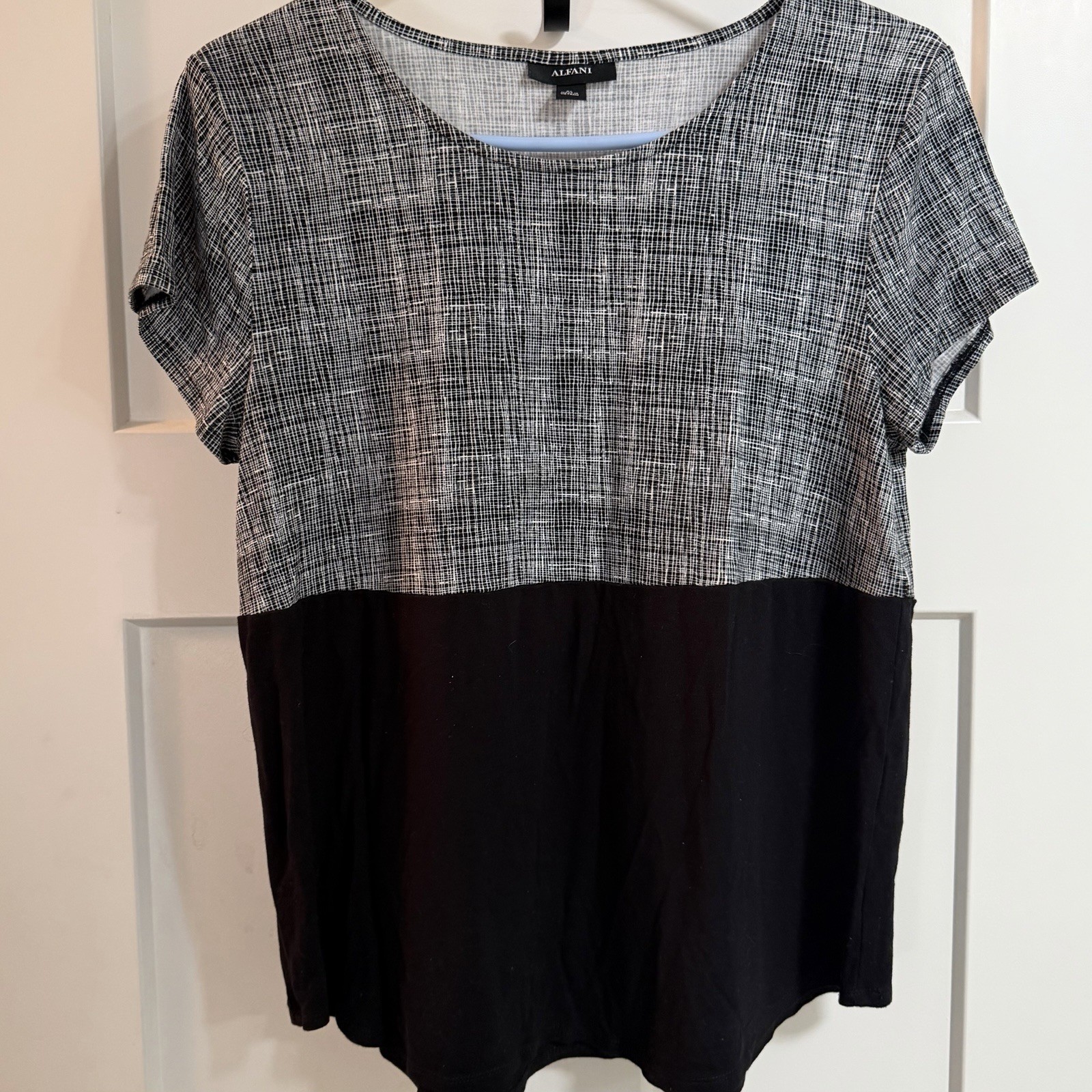 Alfani Women Short Sleeve Top Color Bock Printed Knit Grid Pattern-Solid BlackPL