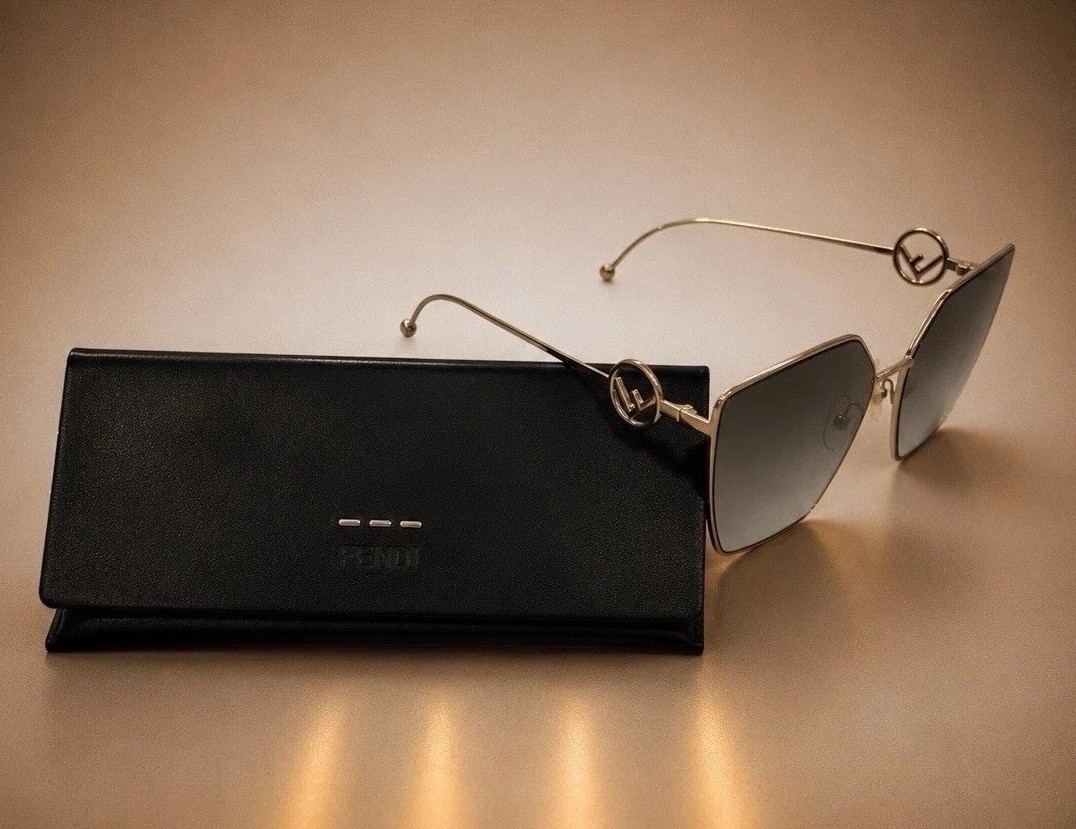 New! Womens FENDI FF 59MM Gradient Silver Logo Sunglasses- With Case$325