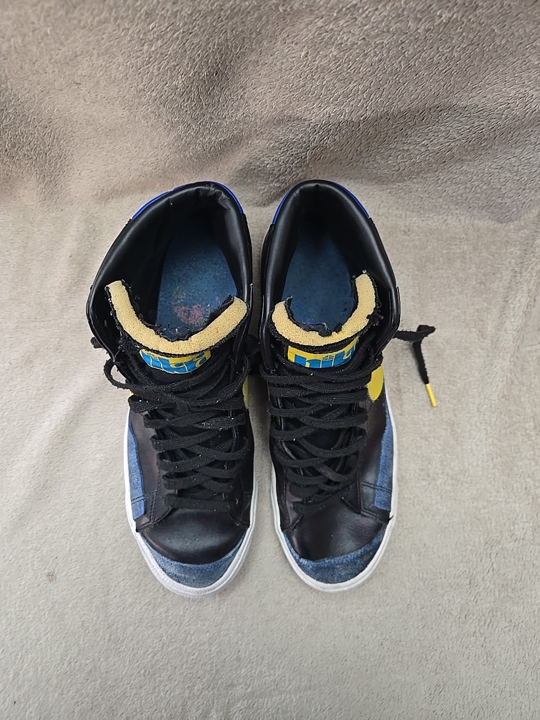 NIKE Peace Love & Basketball Blazer Mid 77 Black Sneakers Mens Sz 11 Sports Shoe