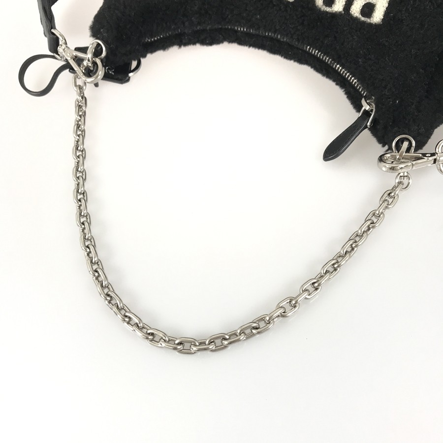 PRADA Re-Edition 2005 1BH204 Wool Shoulder bag