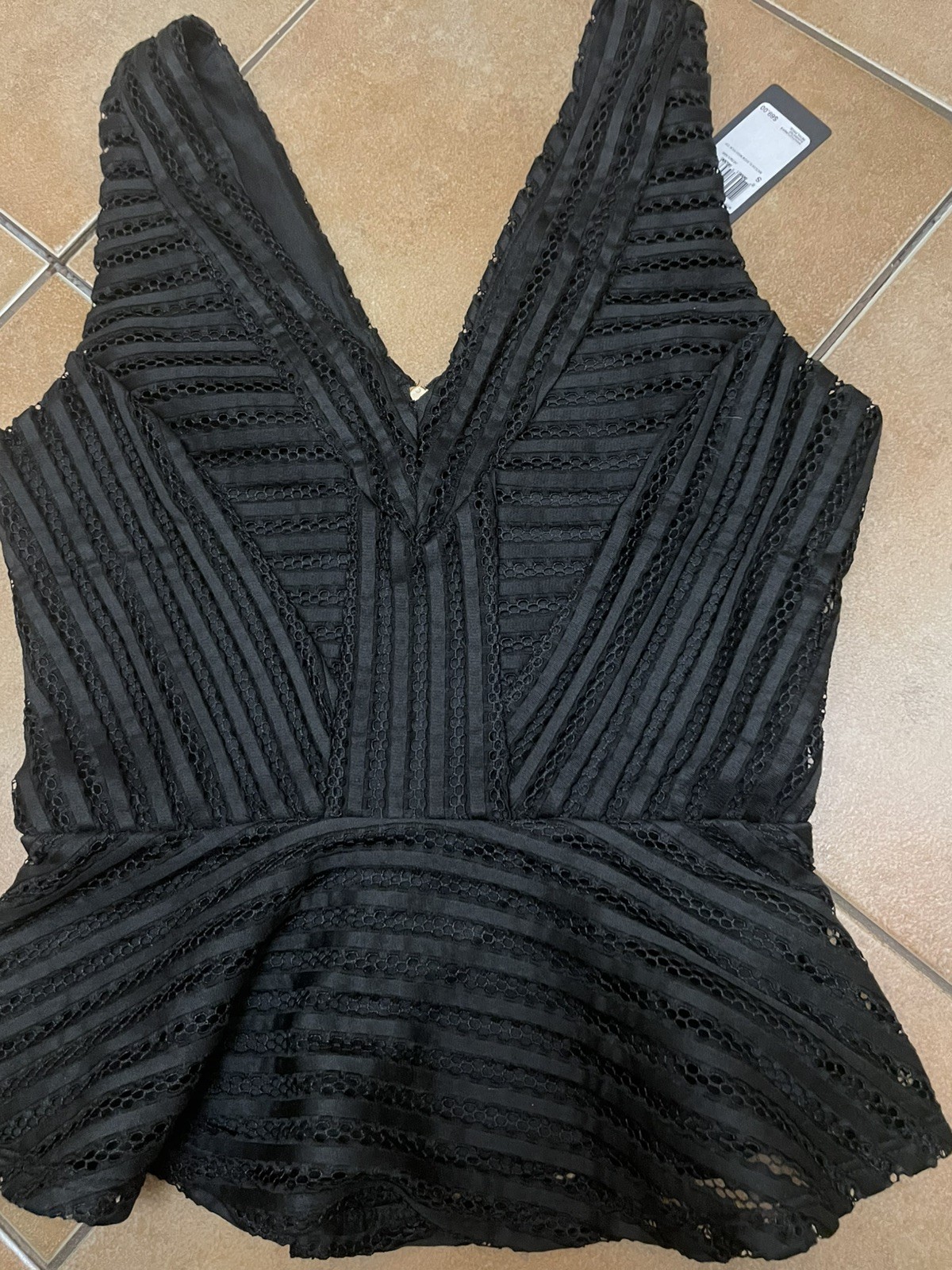 New GUESS Black Mesh Peplum Sleeveless Top V-Neck Zip Accent Size S with tags