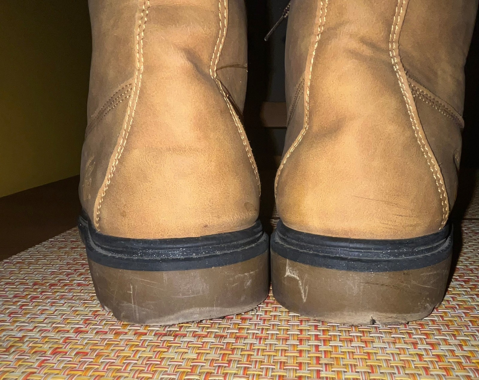 Ecko UNLTD Sz 8.5 Men’s Beige Classic Boots Trent -07M