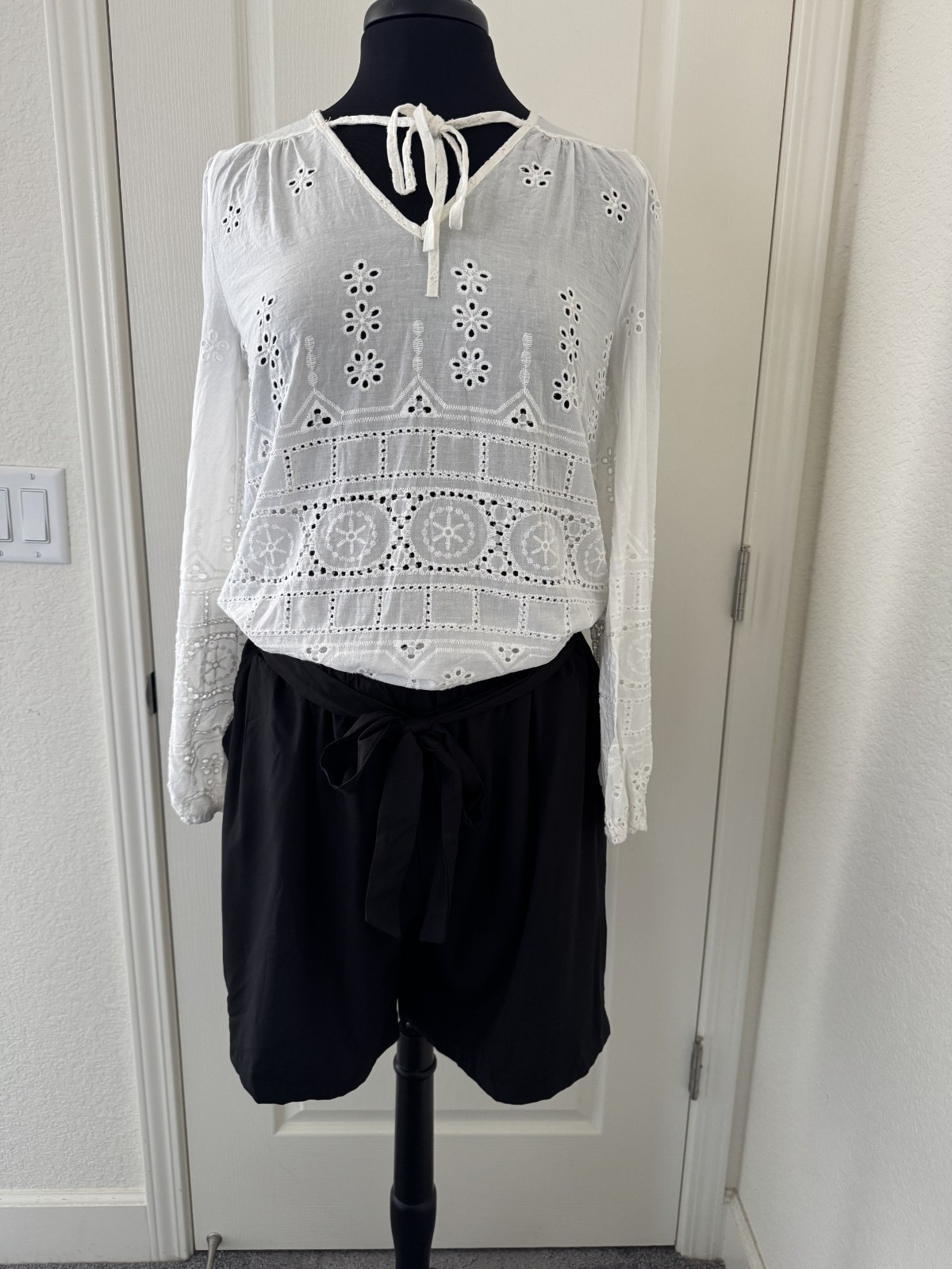 2 Pc Shein – Eyelet White Top (L-XL) and Black shorts w/ side pockets.