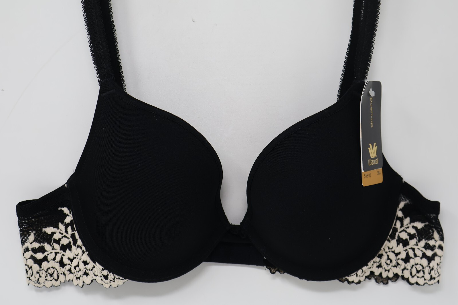Wacoal Women’s 36A Embrace Lace Contour Underwire Push-up Bra 858191 Black NWT