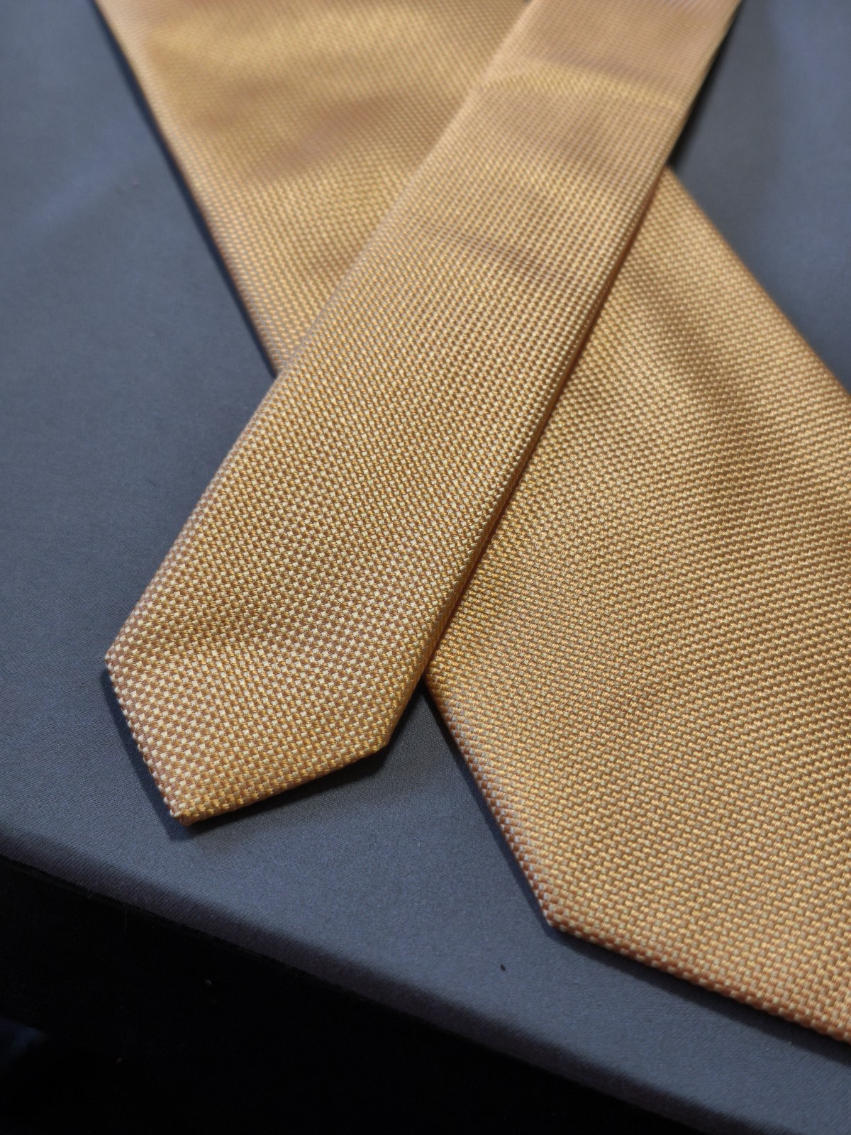Les Copains – Yellow Solid Color Silk Tie Made in Italy