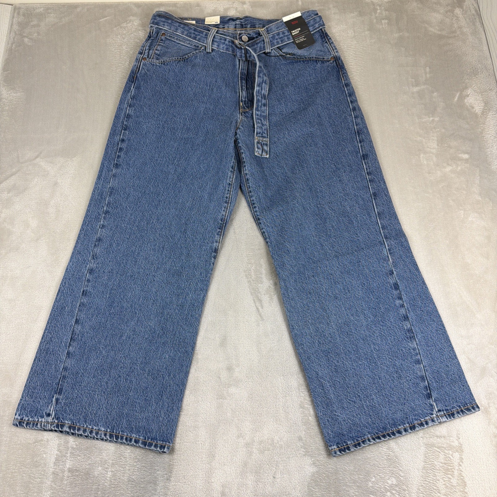 Levi’s Premium Twisted Baggy Jeans Men’s Size 34×30 Blue Medium Wash Belted