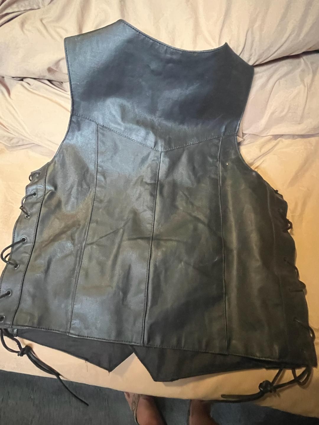 Vintage Hot Leathers Black Leather Vest – Side Lace-Up & Snap Front Size L