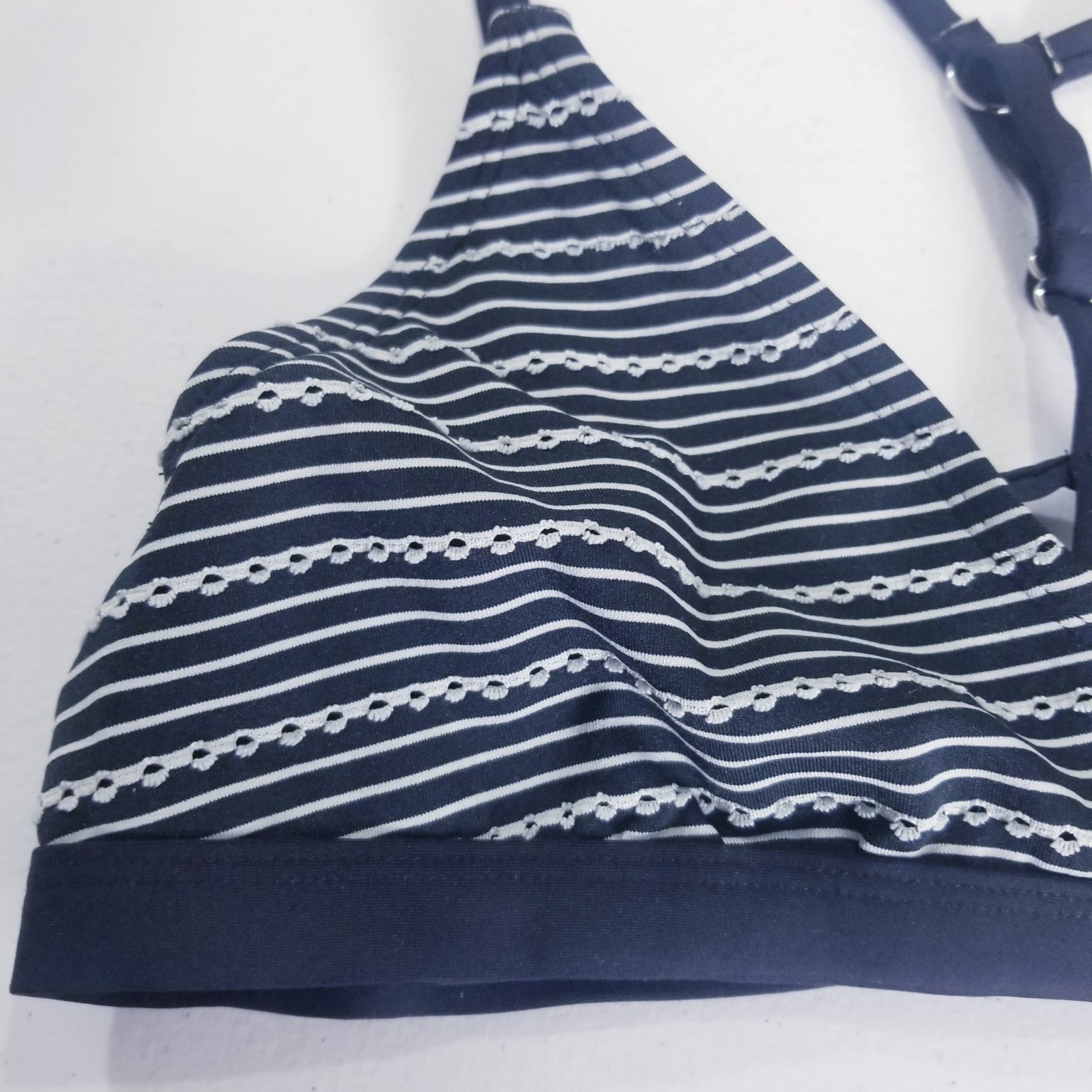 Jantzen Sport Bra Medium Black White Strappy Back Textured Activewear Yoga Gym