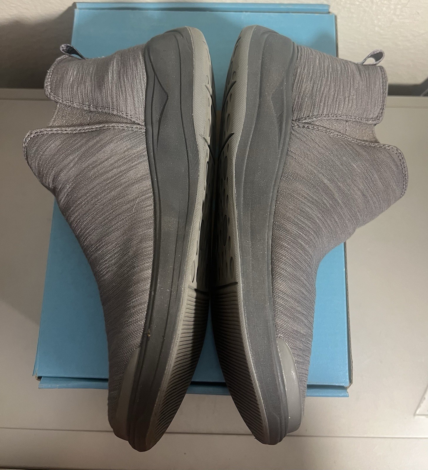 Bzees Ankle Boots Women 7.5 Granite Gray Tempo Chelsea Knit Slip On