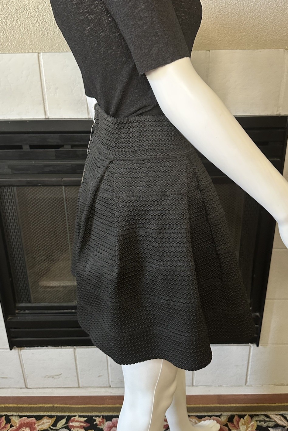 Finesse Black Mini A-line Skirt Size Small Length 17” Zipper Closure