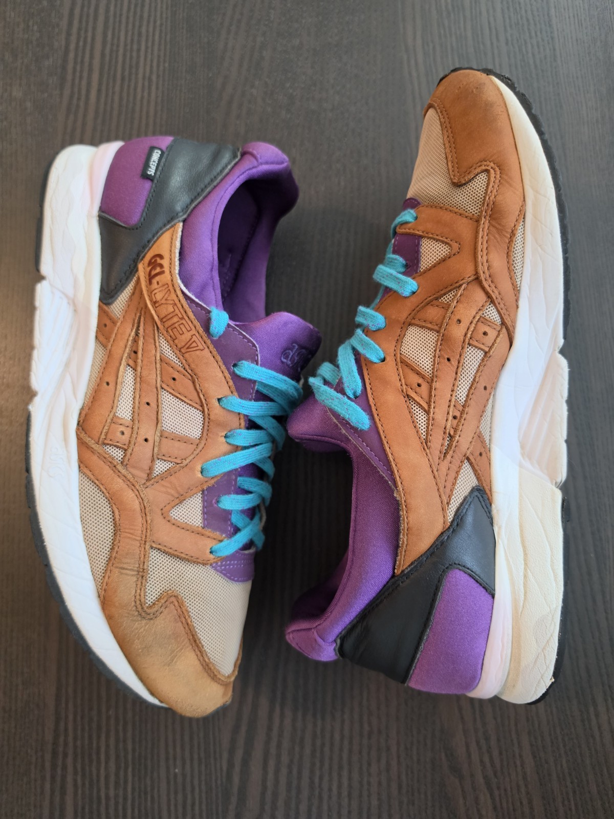 Asics Gel-lyte V Brown/Purple/White Men’s Size 10 Slight Water Stays On Side
