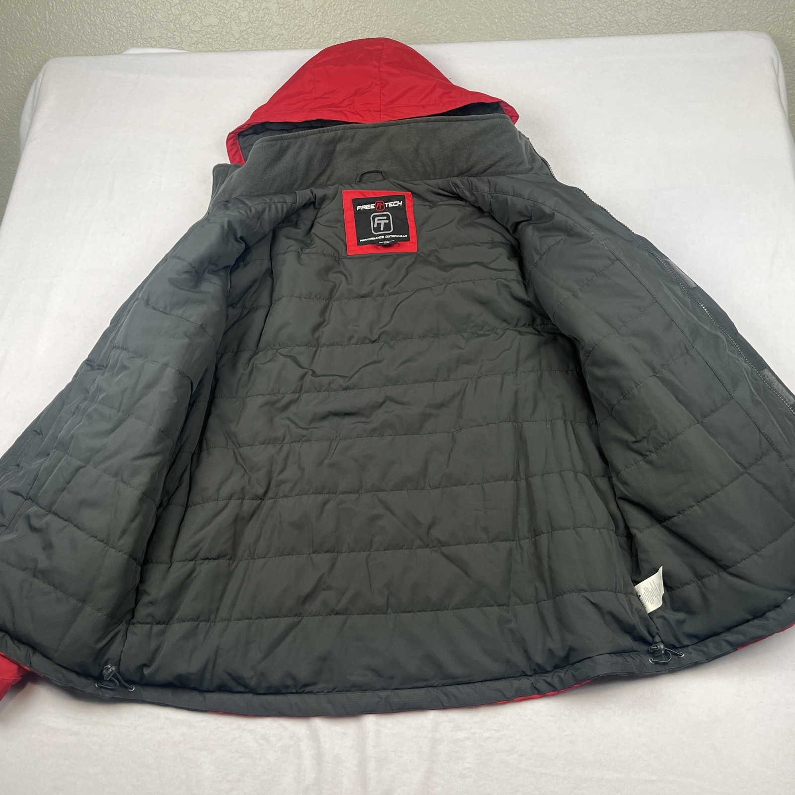 Freetech Outerwear Hooded Lined Red Gray Black Winter Jacket Coat Men’s Large