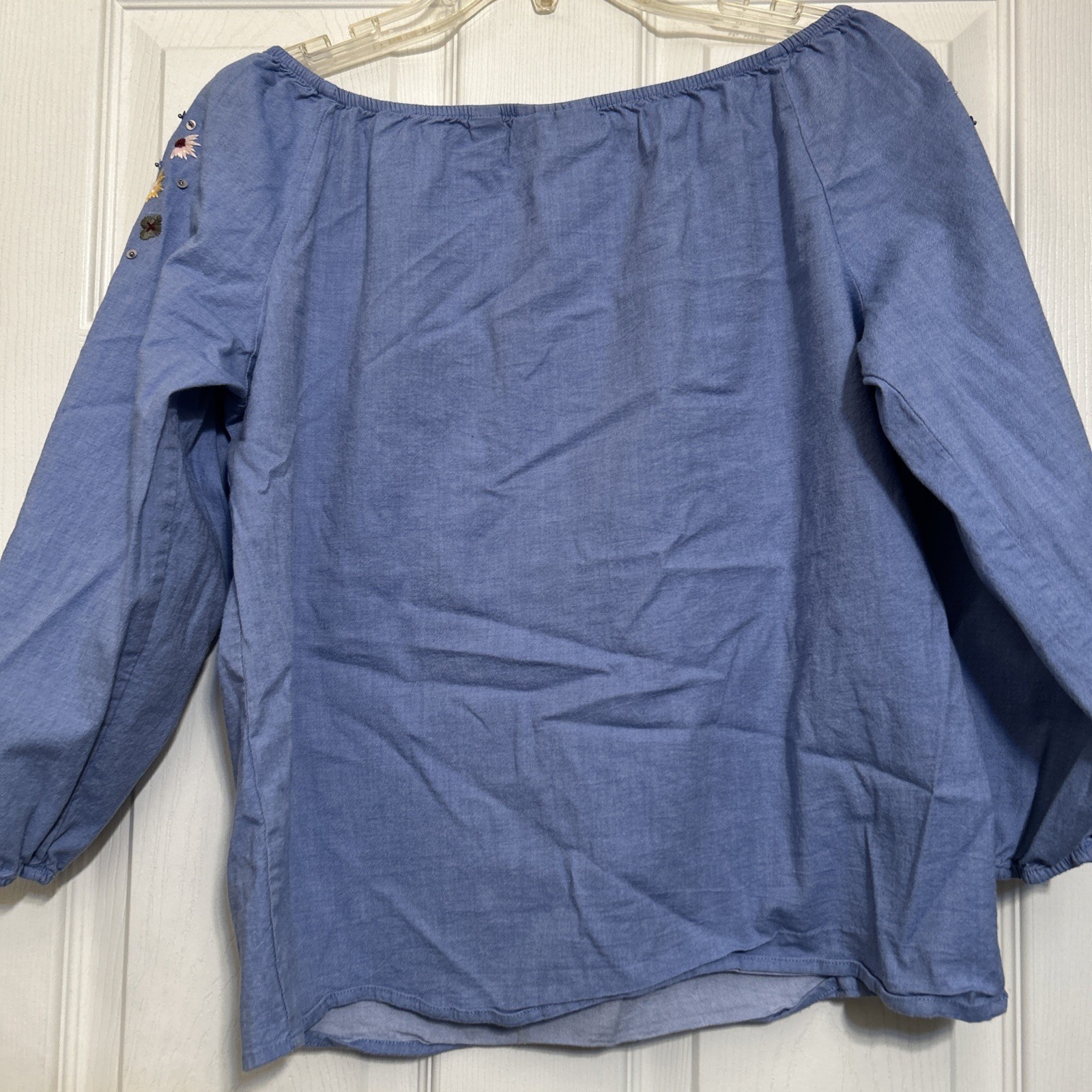 7TH AVENUE NEW YORK & COMPANY DESIGN STUDIO blue top with embroidery Size Small