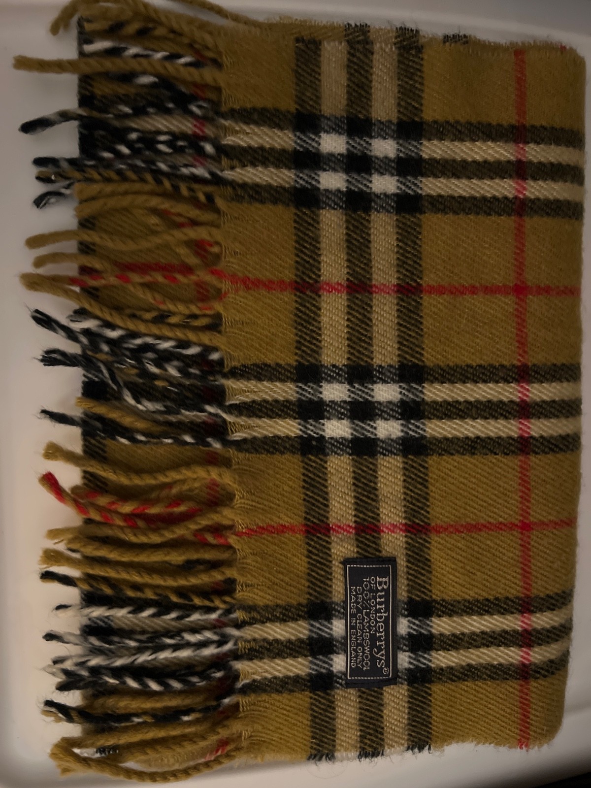 Mens “Burberrys” scarf 100% lambswool dry clean only made in England
