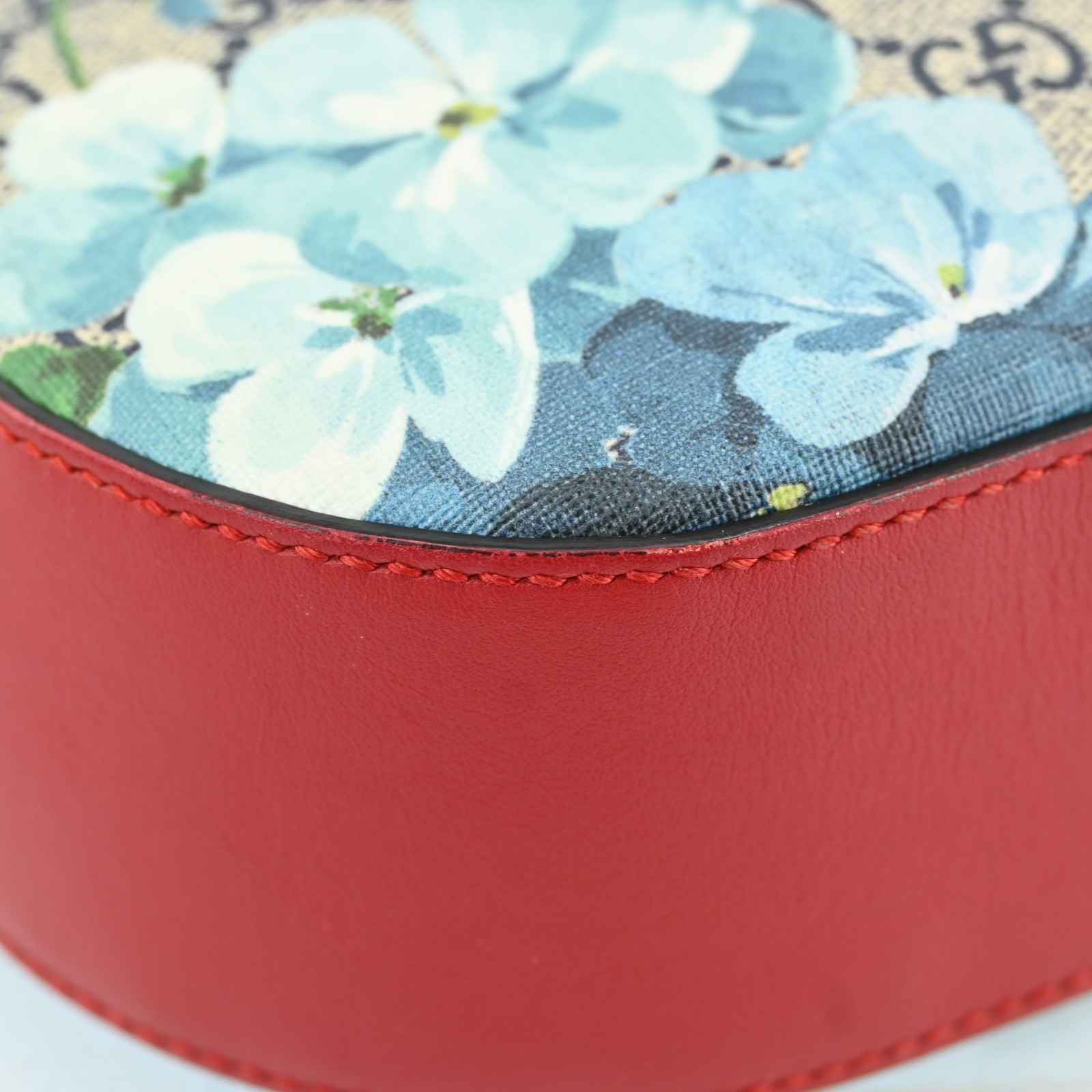 Gucci GG Blooms Supreme Chain Shoulder Bag Beige Red 546313 Crossbody C1683YA711