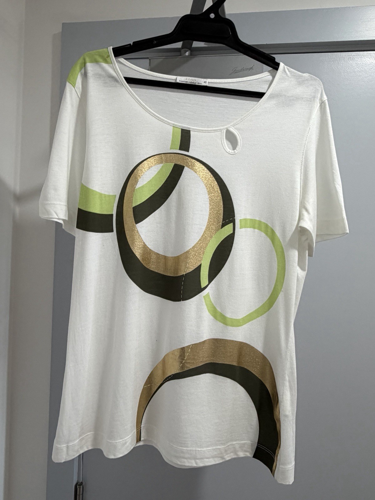 10pcs Bundle Assorted Brand T-Shirts, Pre-owned Excellent Condition, Size S/M