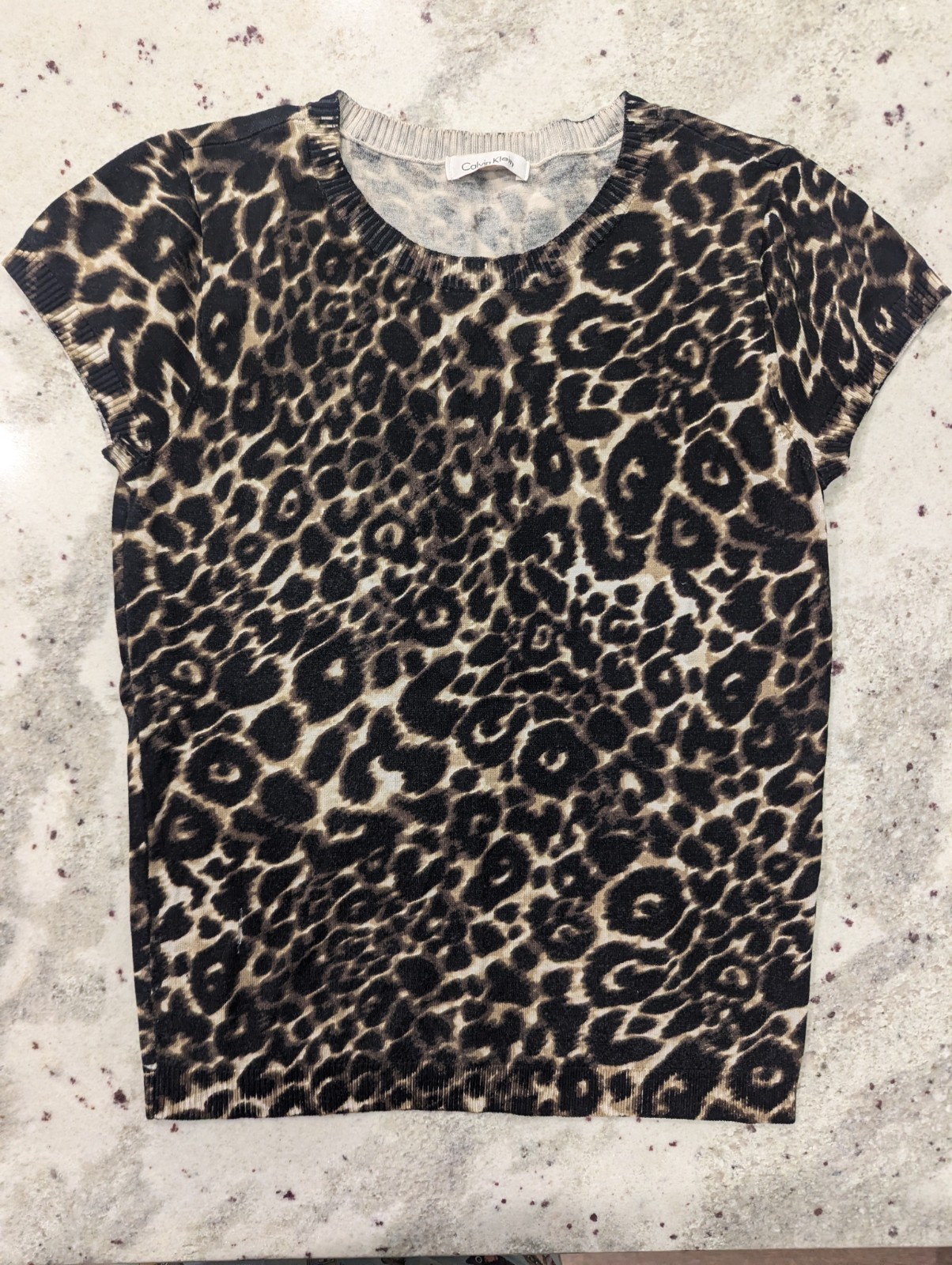 Calvin Klein Womens XS Leopard Print Top Casual Everyday Staple Gorp Normcore