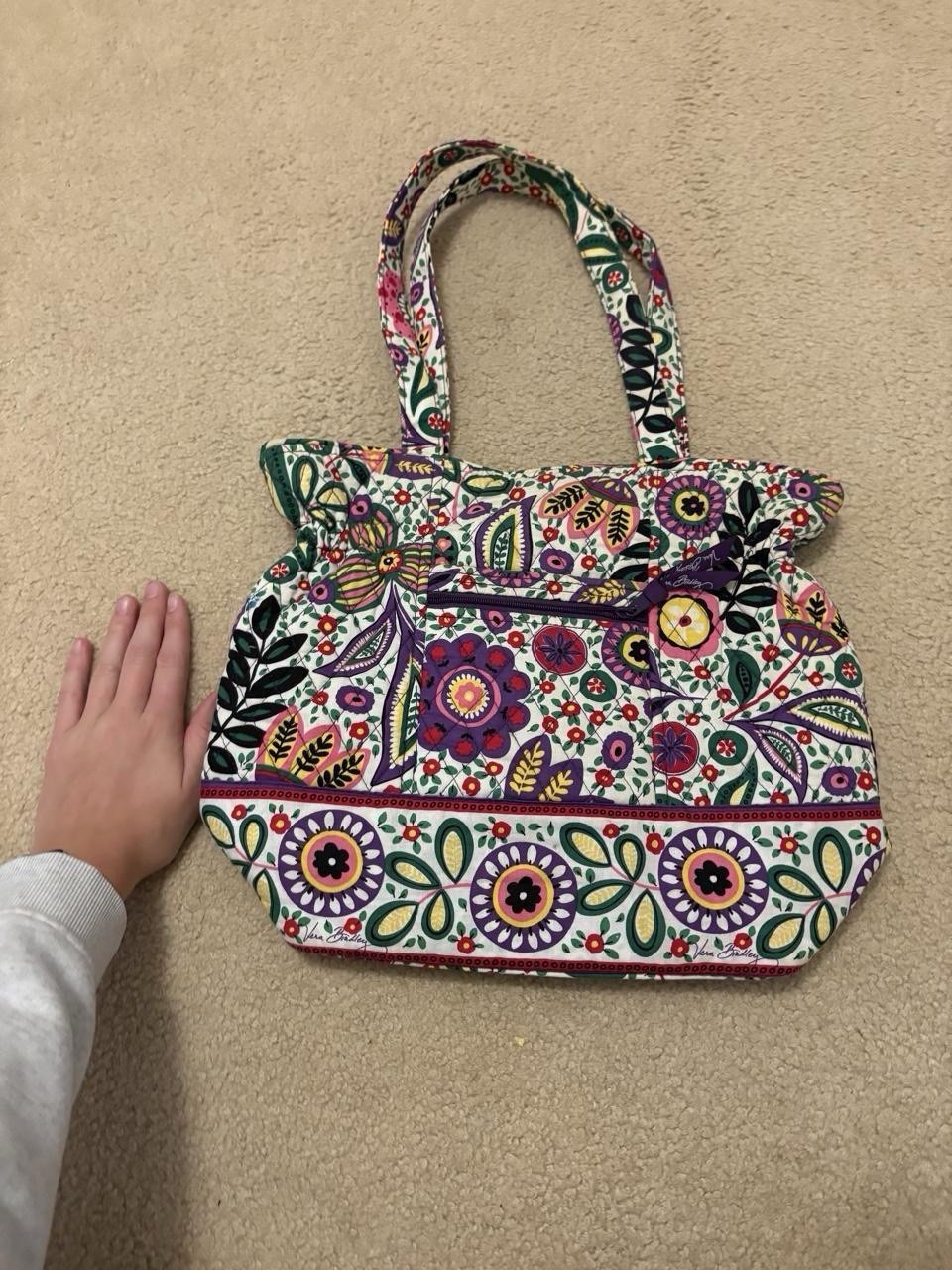 Vera Bradley Multicolor Floral Quilted Medium Tote Zip, Lined, Pockets Charm