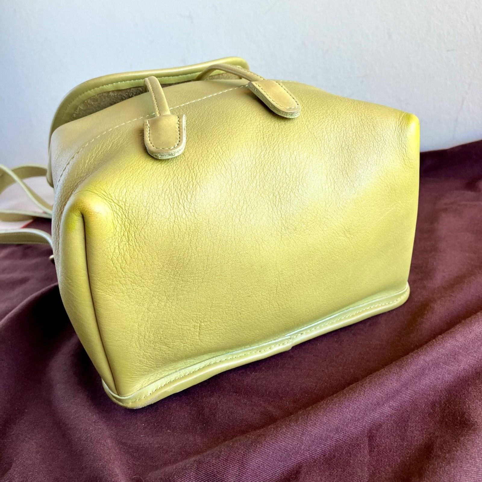 COACH Vintage Daypack Drawstring Turnlock Backpack Lime Green Leather USA Auth