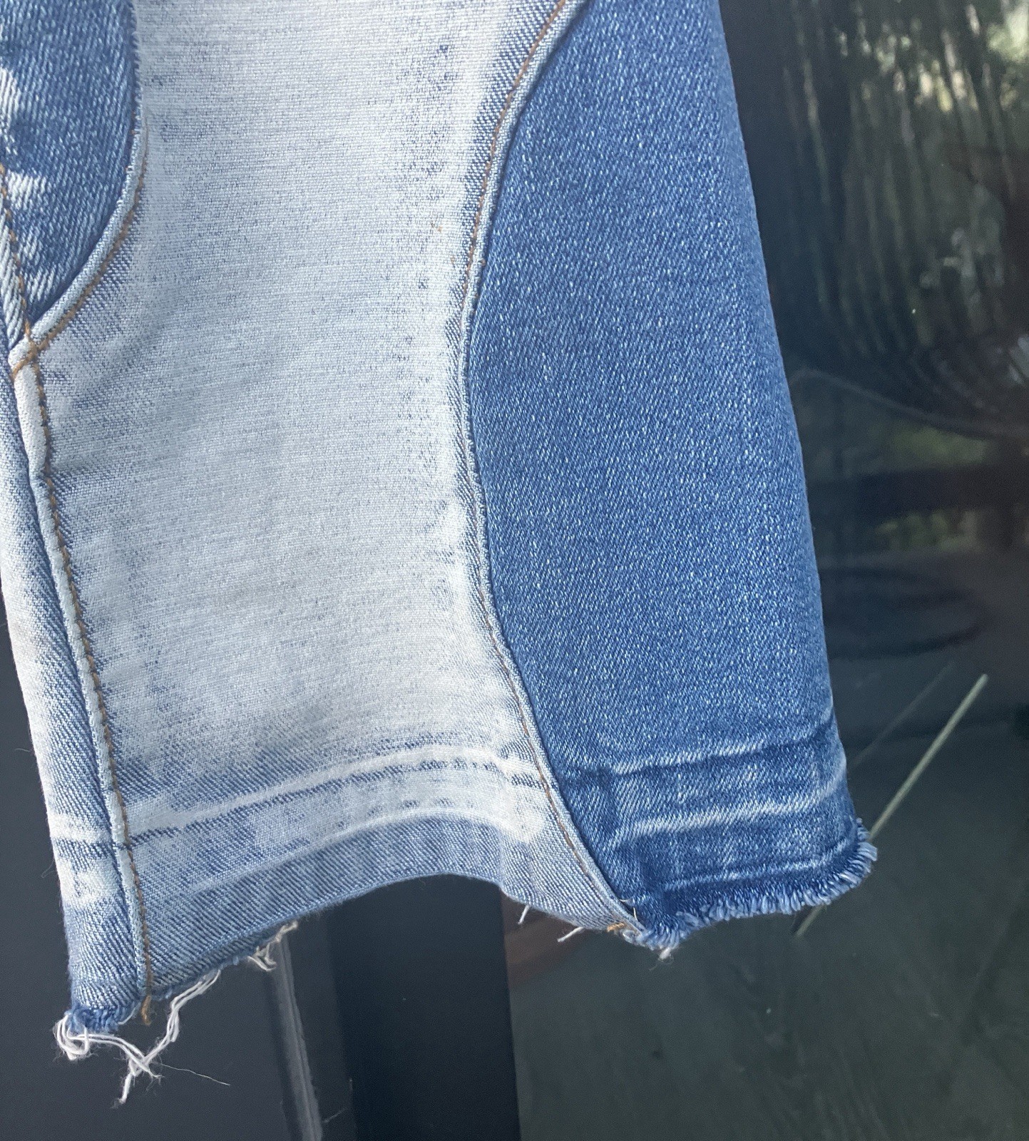 GUAPI Mens Size 28 Wavy Stacked Jeans Two Tone Patchwork Streetwear Blue
