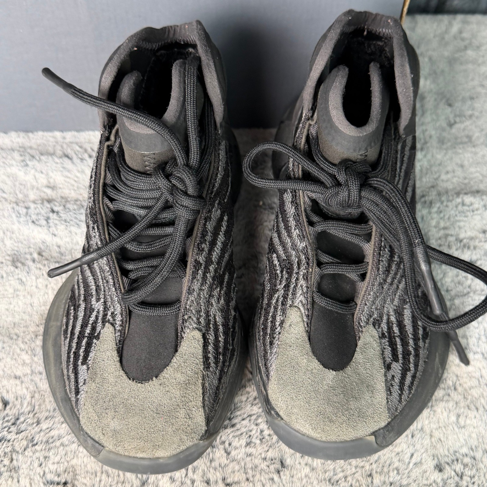 Adidas Yeezy QNTM Onyx Mens 5.5 Black Dark Grey High Top Sneakers GX1317