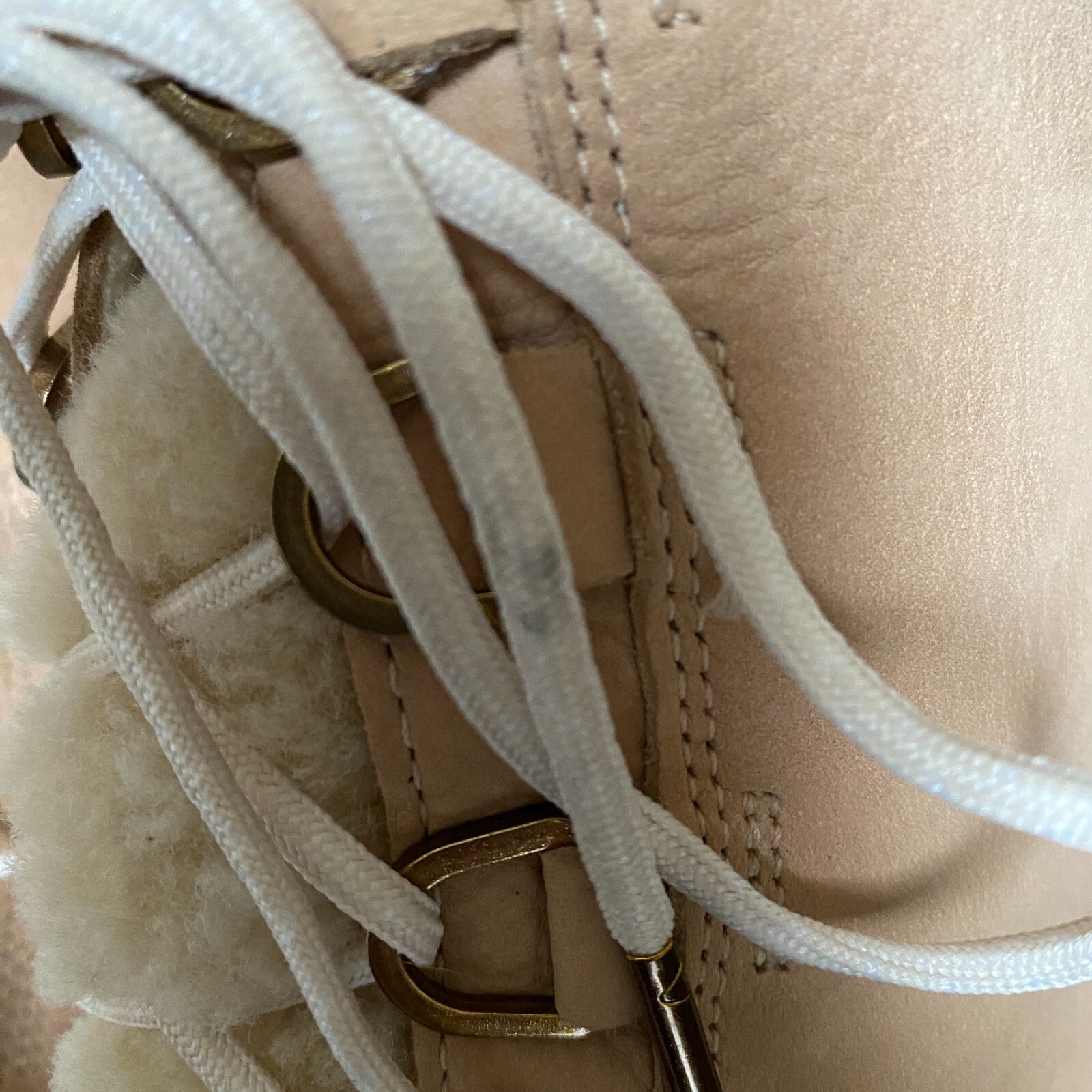 Sorel Sz 11 Phoenix Lace Lux boots New Tan Gold with Shearling Tongue Waterproof
