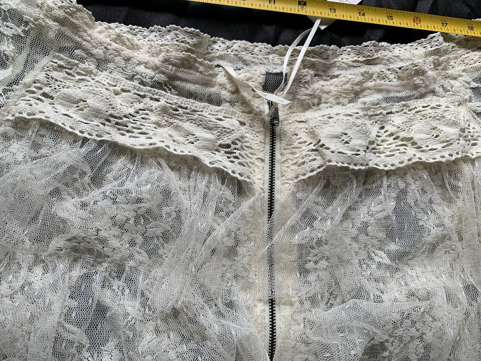 Goddess Wing ☀️ Blouse Top Women Woman Size Large Lace Off White Beige Zipper