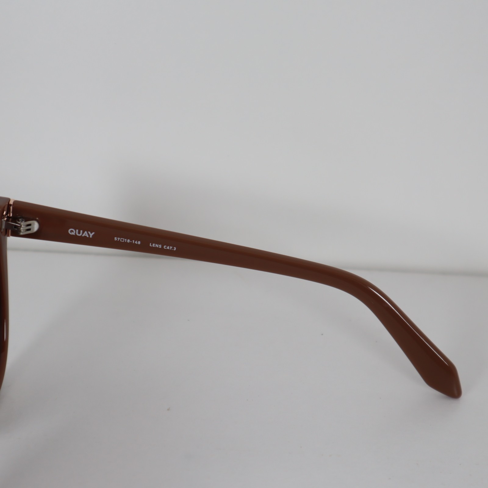 Quay Australia Staycation 73979 Doe Brown Rounded Cat-Eye Sunglasses 57-18-148mm