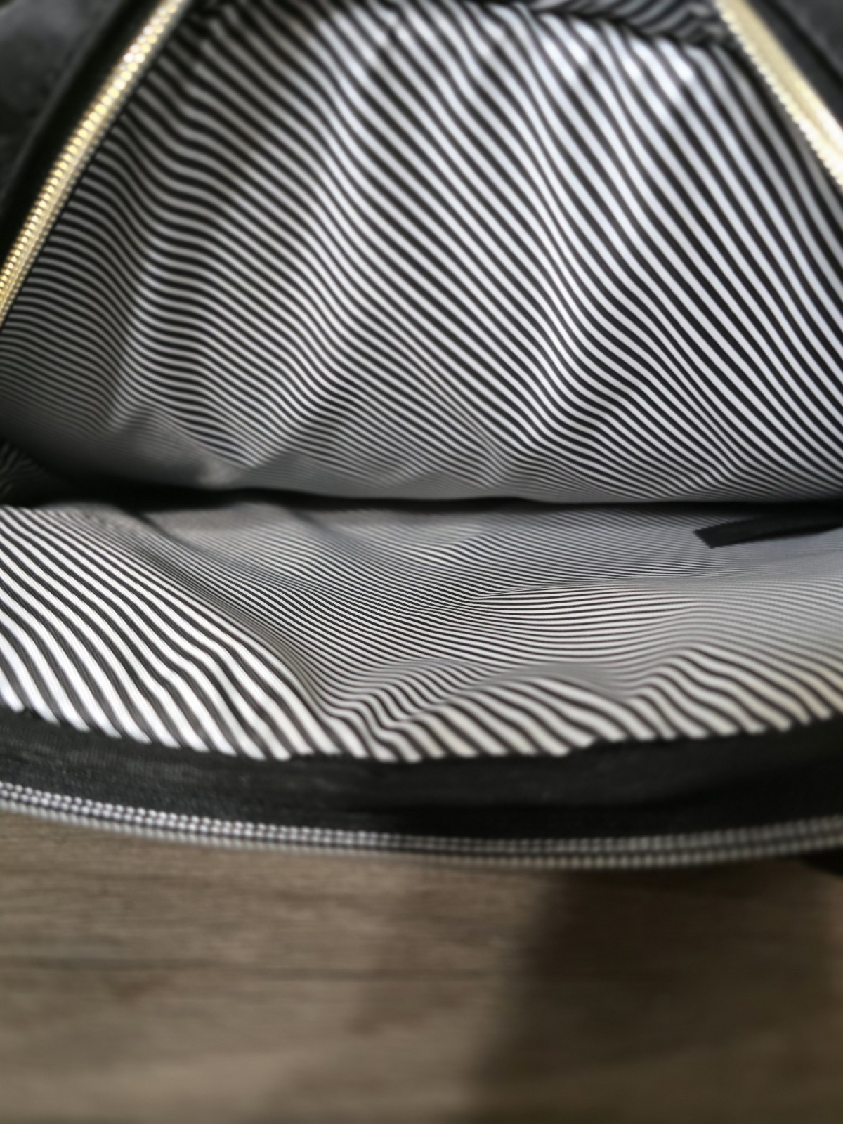 Kenneth Cole Reaction “Becca” size M Dual Compartment Backpack Black