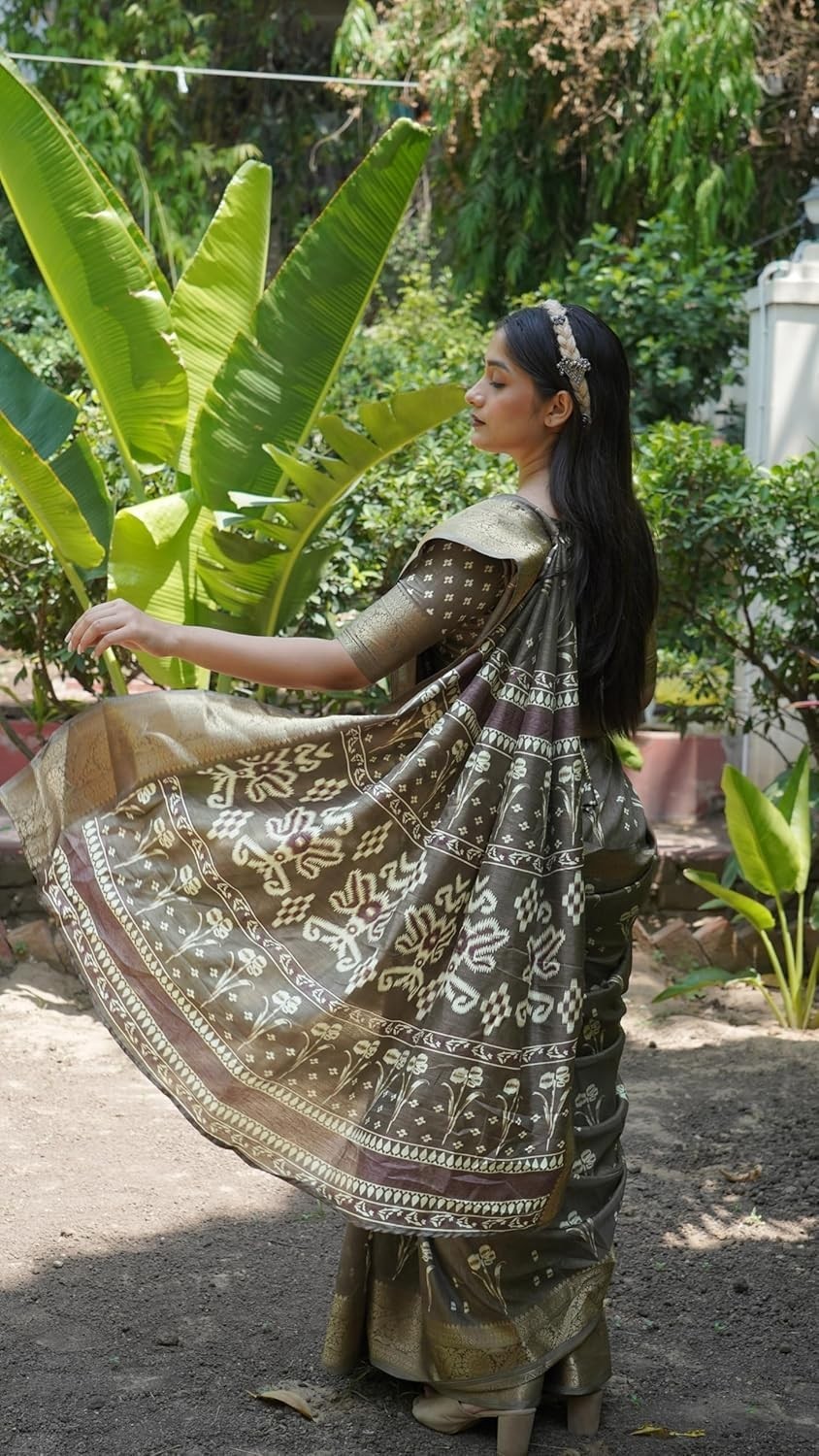 Women’s Silk Blend Block Printed Saree with Blouse Piece