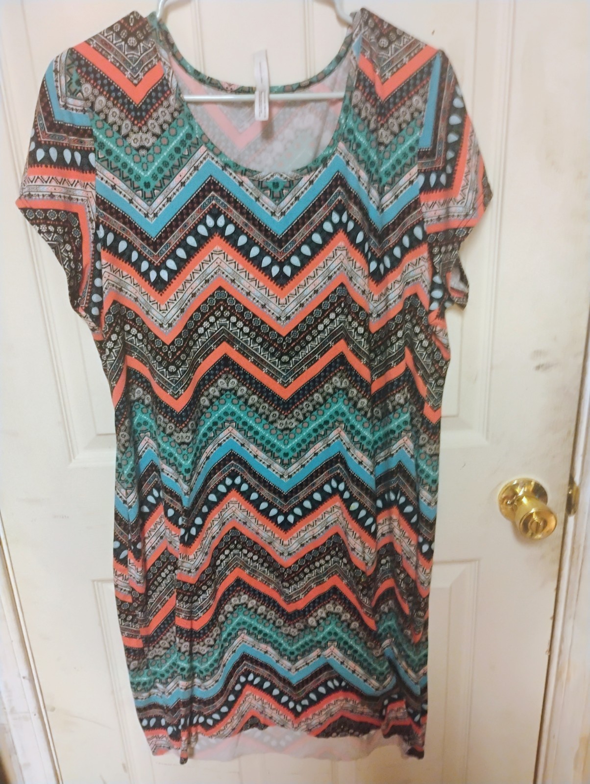 Bobbie Brooks Women’s Plus 1X Chevron Shift Dress Scoop Neck Short Sleeve