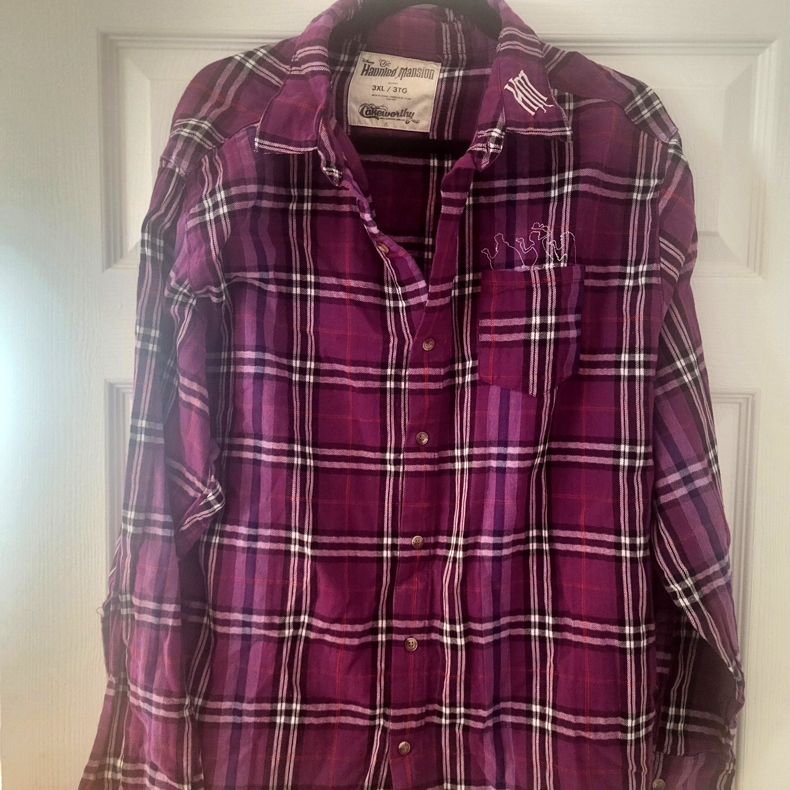 Cakeworthy 3XL Disney Haunted Mansion Hitchhiking Ghosts Plaid Flannel Shirt Top