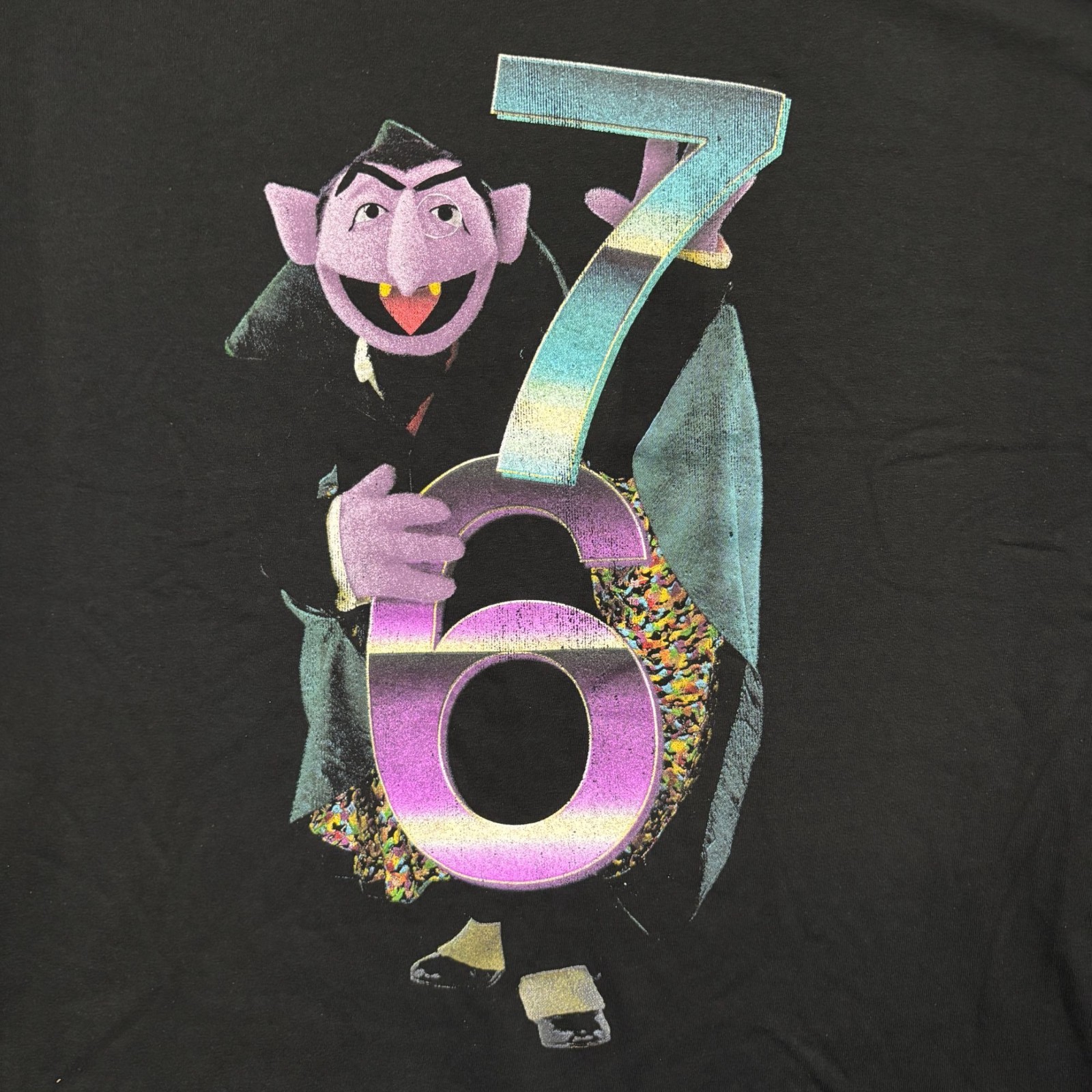 Sesame Street “Count Von Count 6 7” Graphic T-Shirt Size XXL