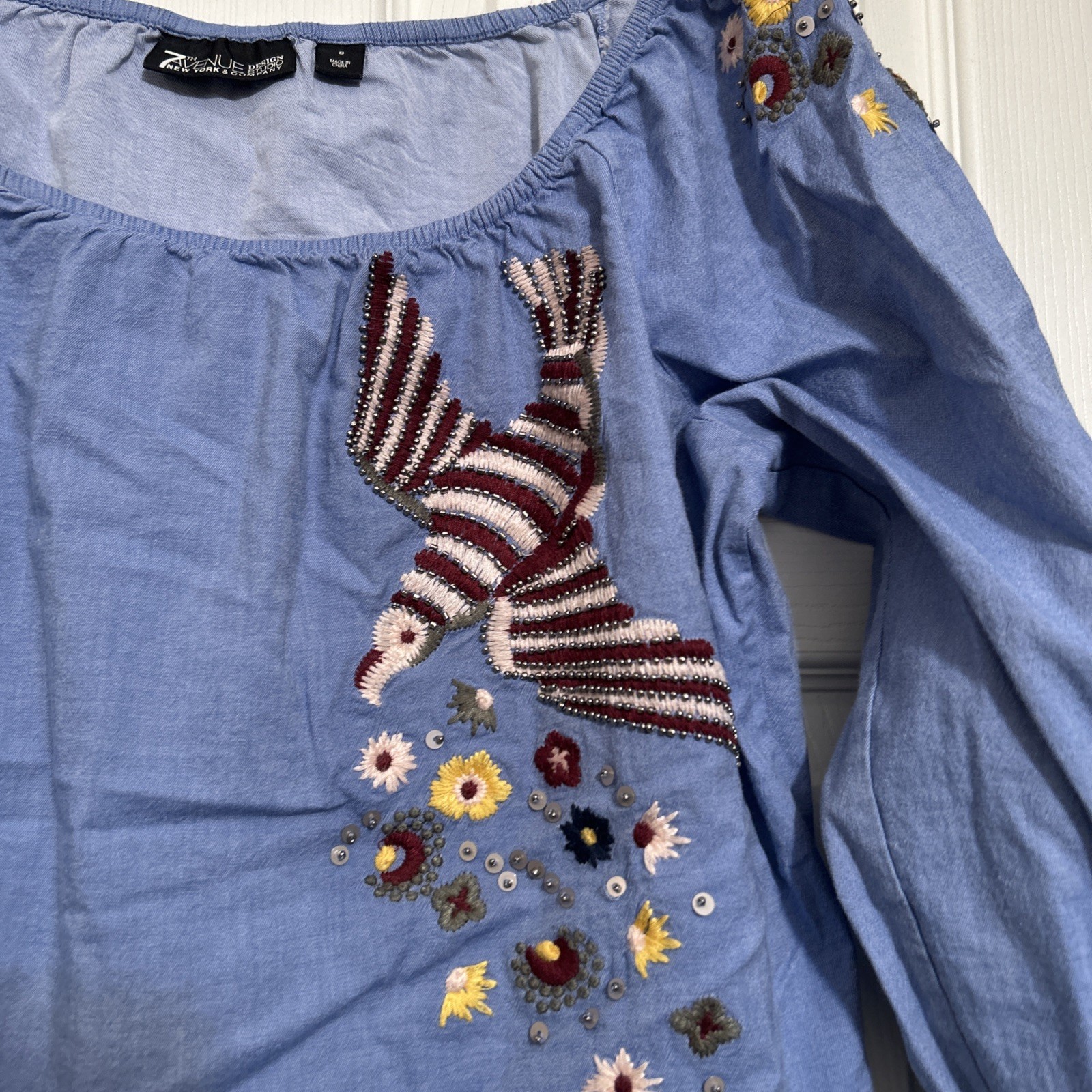 7TH AVENUE NEW YORK & COMPANY DESIGN STUDIO blue top with embroidery Size Small