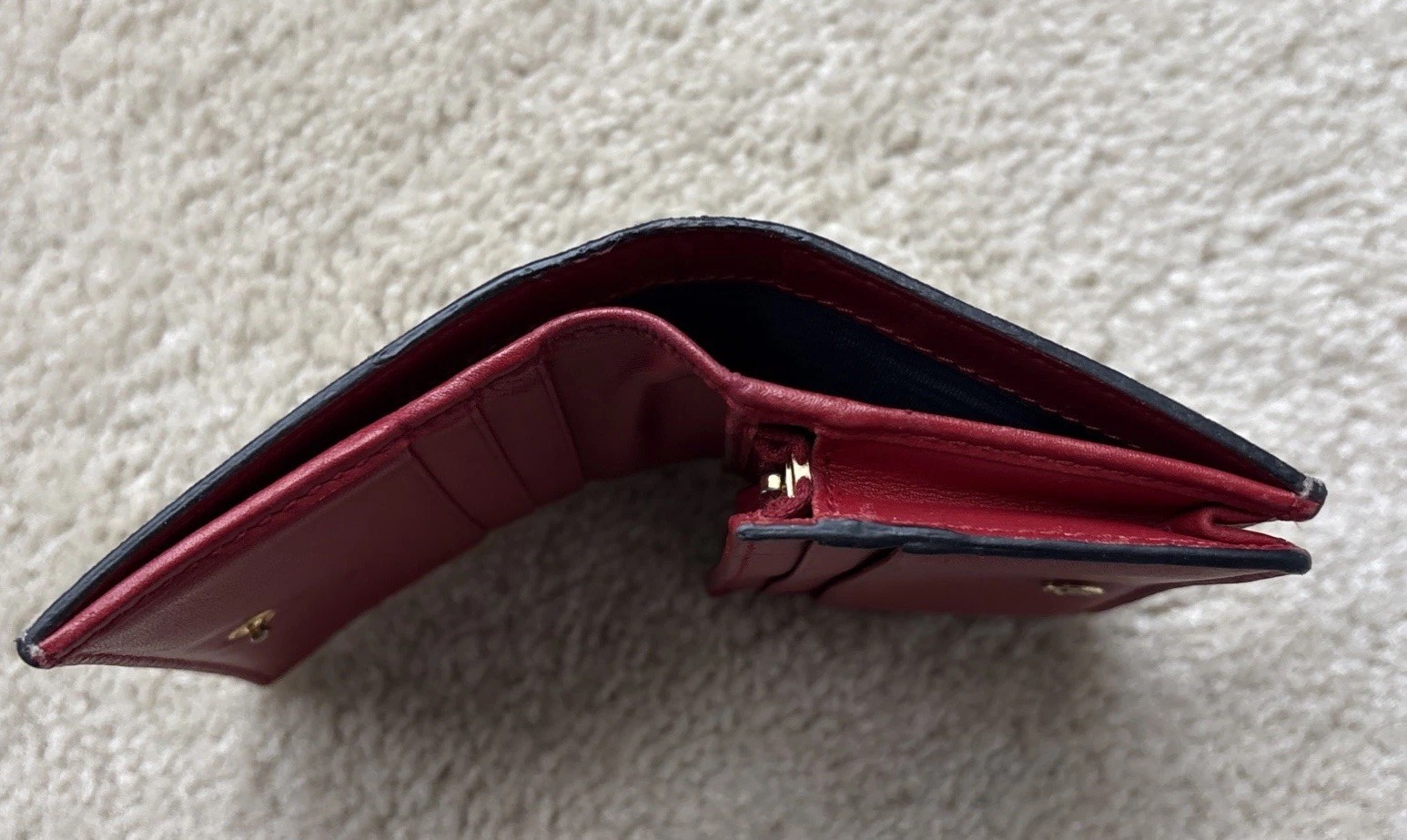 Gucci GG Supreme Monogram Blooms Blue wallet, Excellent condition!!!