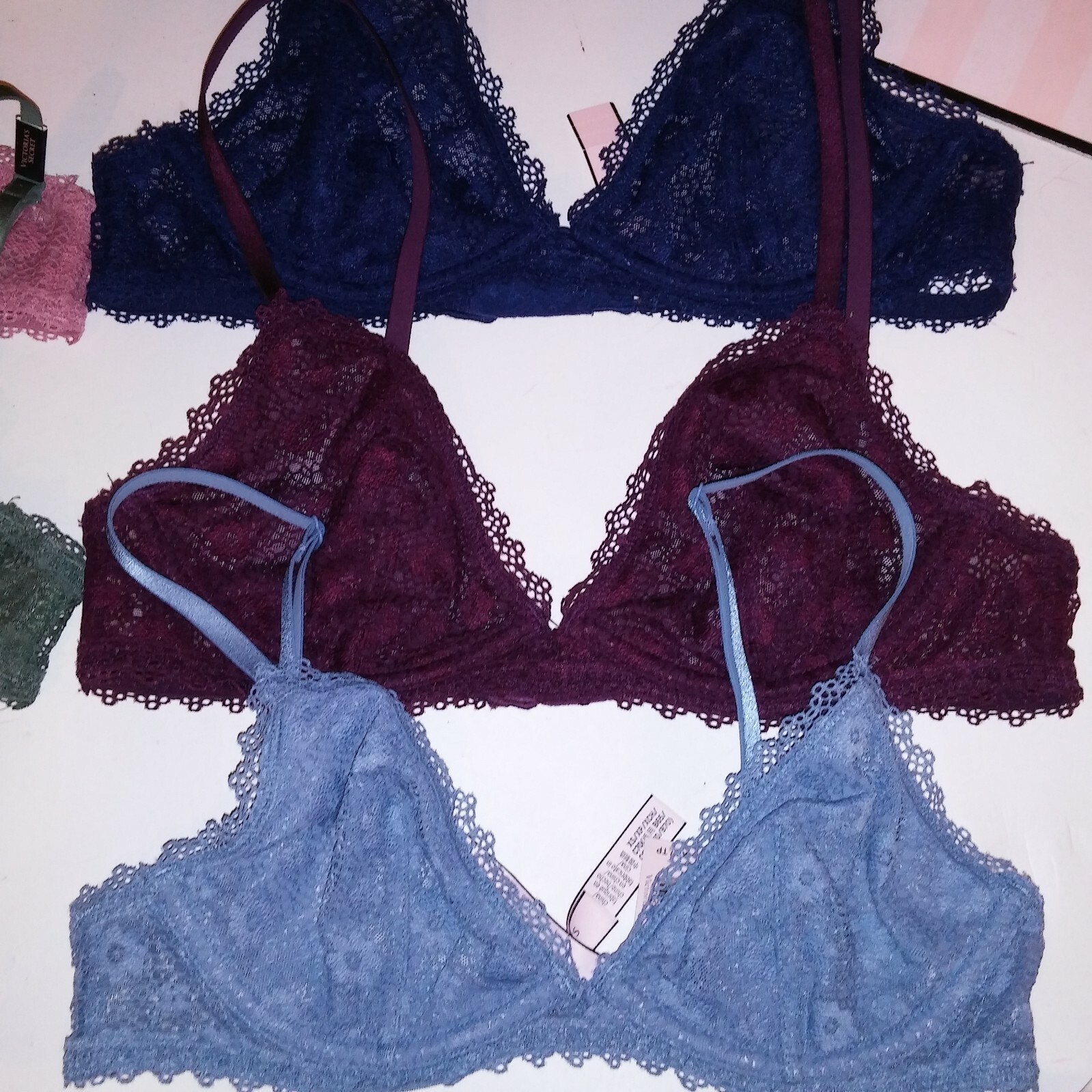 Victoria Secret Bralette Bra Daisy Lace Underwire Adjustable Straps Unlined