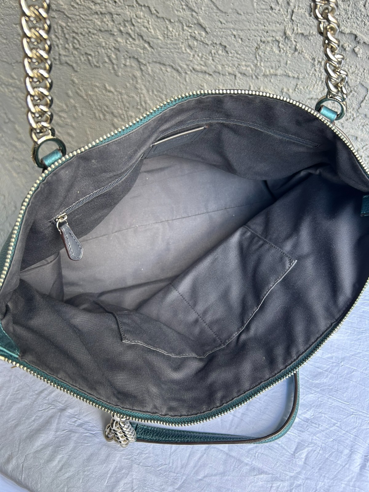 COACH Ava Chain Tote in Teal Refined Pebble Leather – Excellent Condition