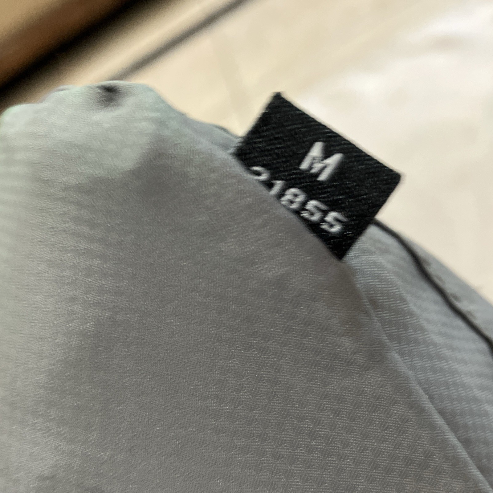 MZ Wallace Gray Zip Crossbody Bag Chain Strap Lined Pockets