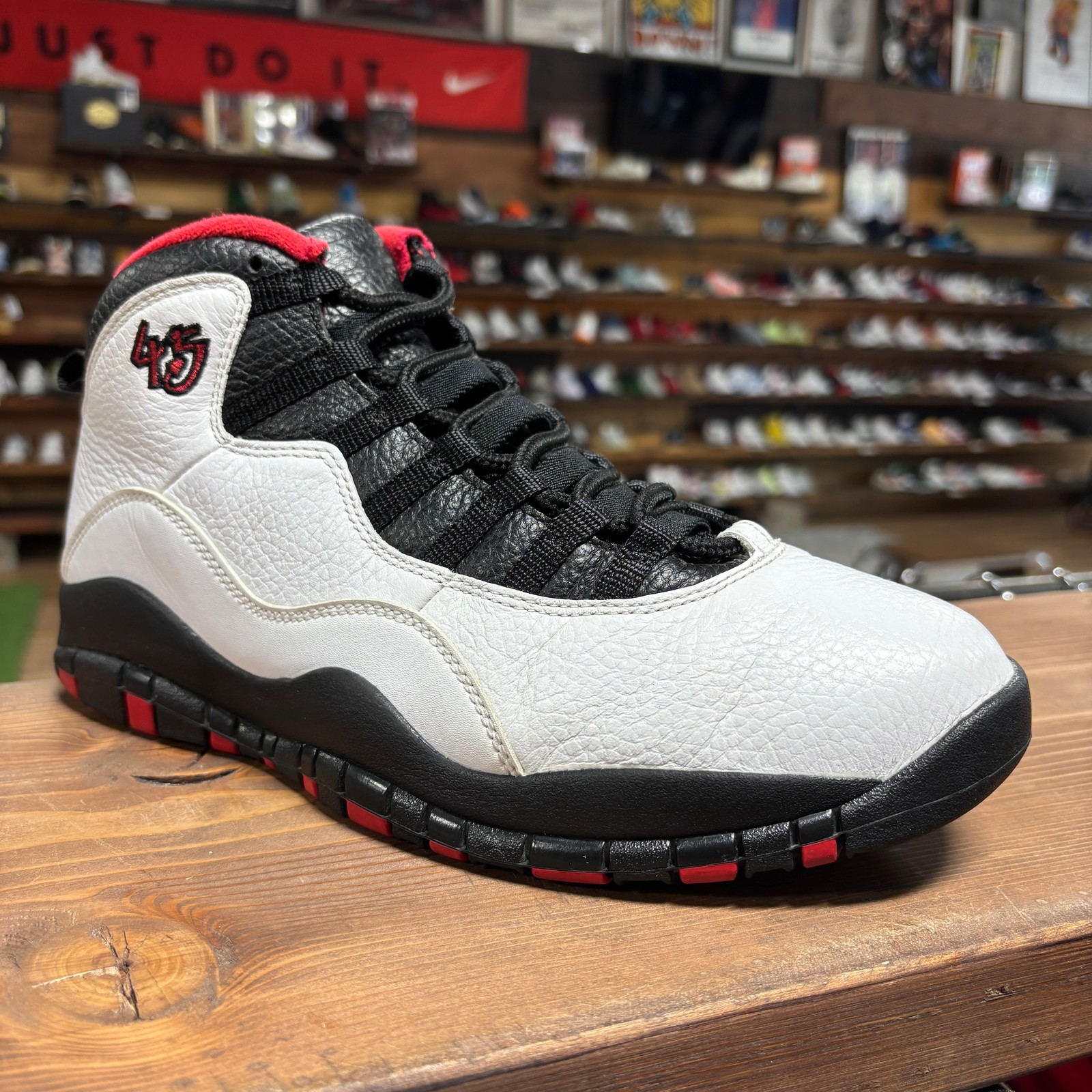 Jordan 10 ‘Double Nickel’ Size 9
