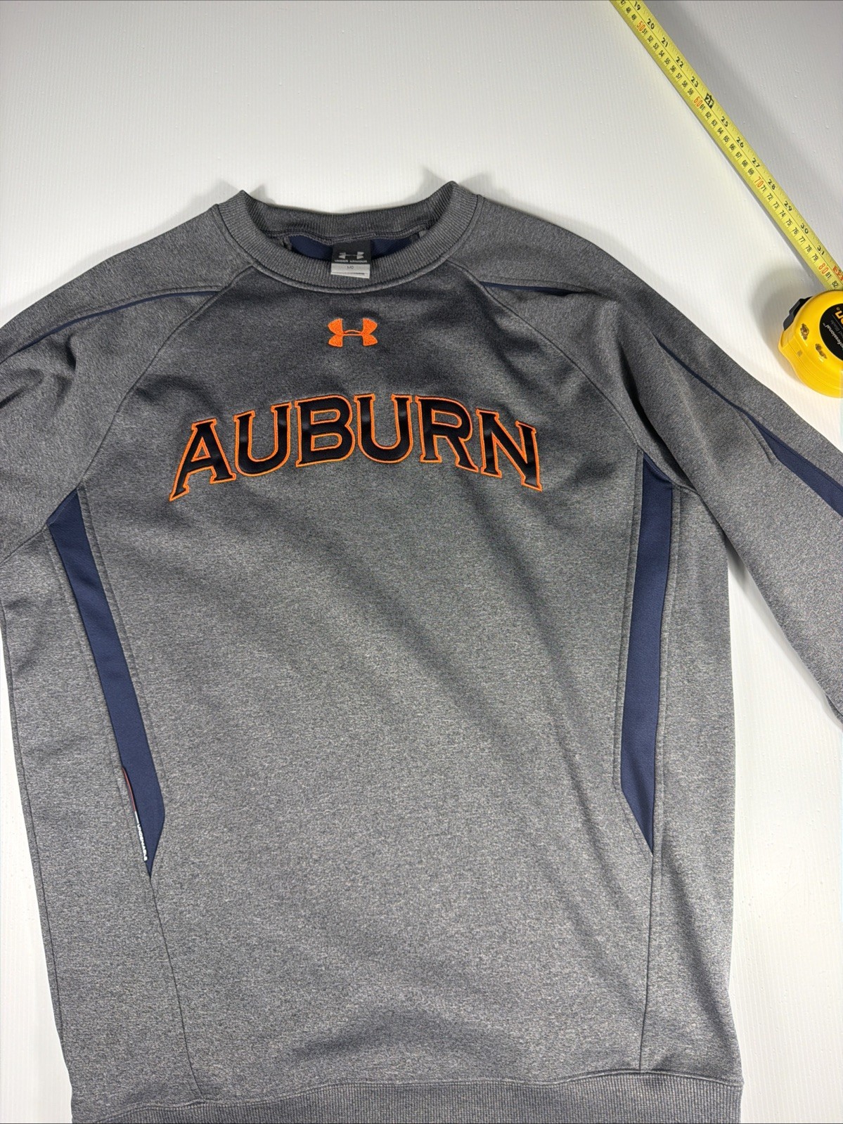 Under Armour Cold Gear Auburn Tigers Crewneck Sweatshirt Mens M Gray Embroidered
