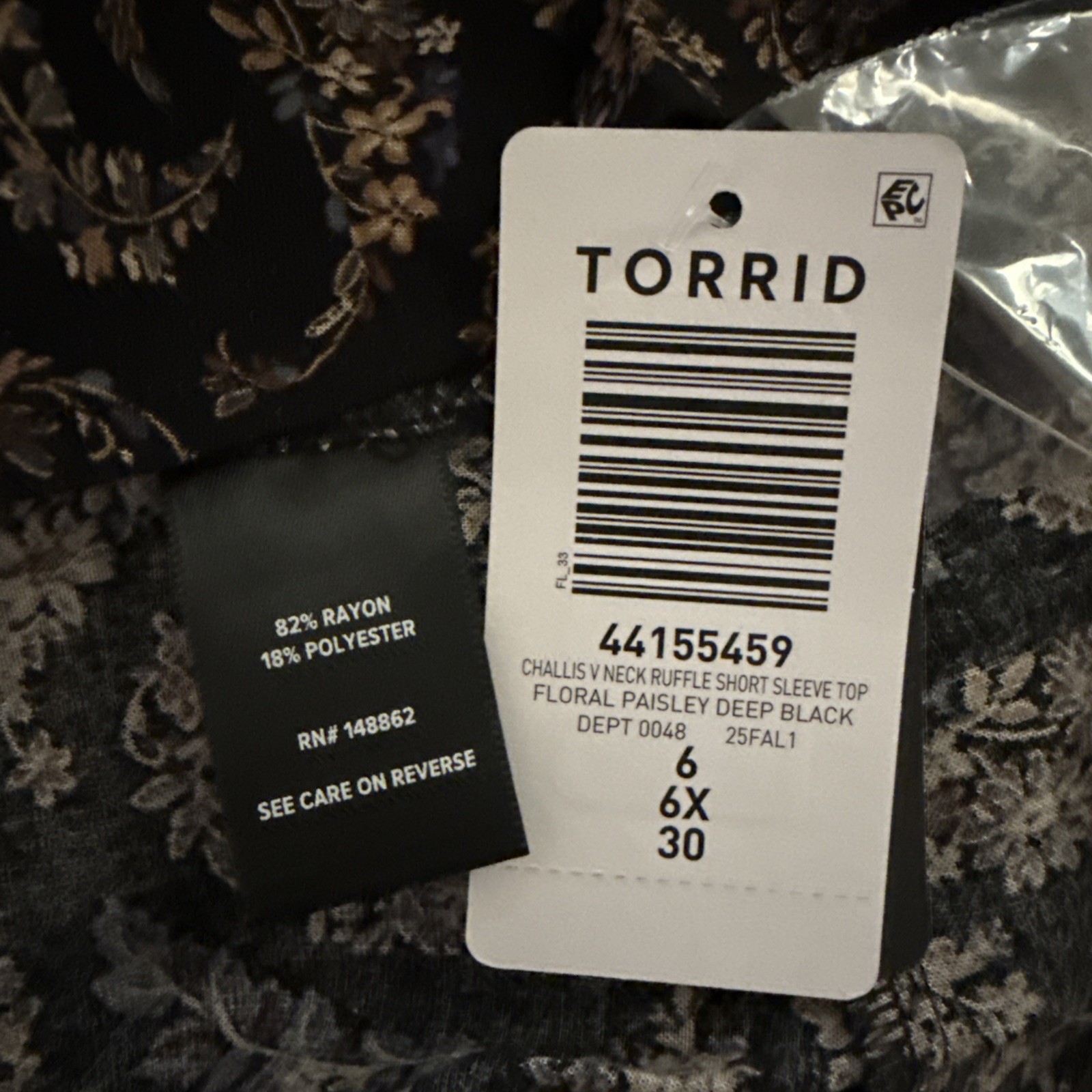 TORRID V NECK RUFFLE SHORT SLEEVE BLOUSE 6 6X 6XL 30 NEW