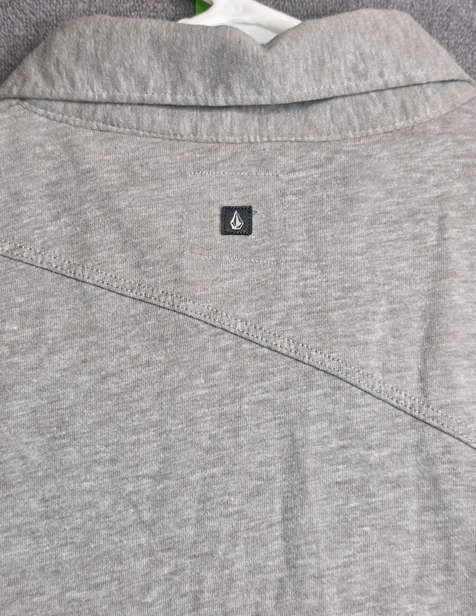 Volcom Golf Polo Shirt Men’s Large Beige Short Sleeve 3 Button Placket