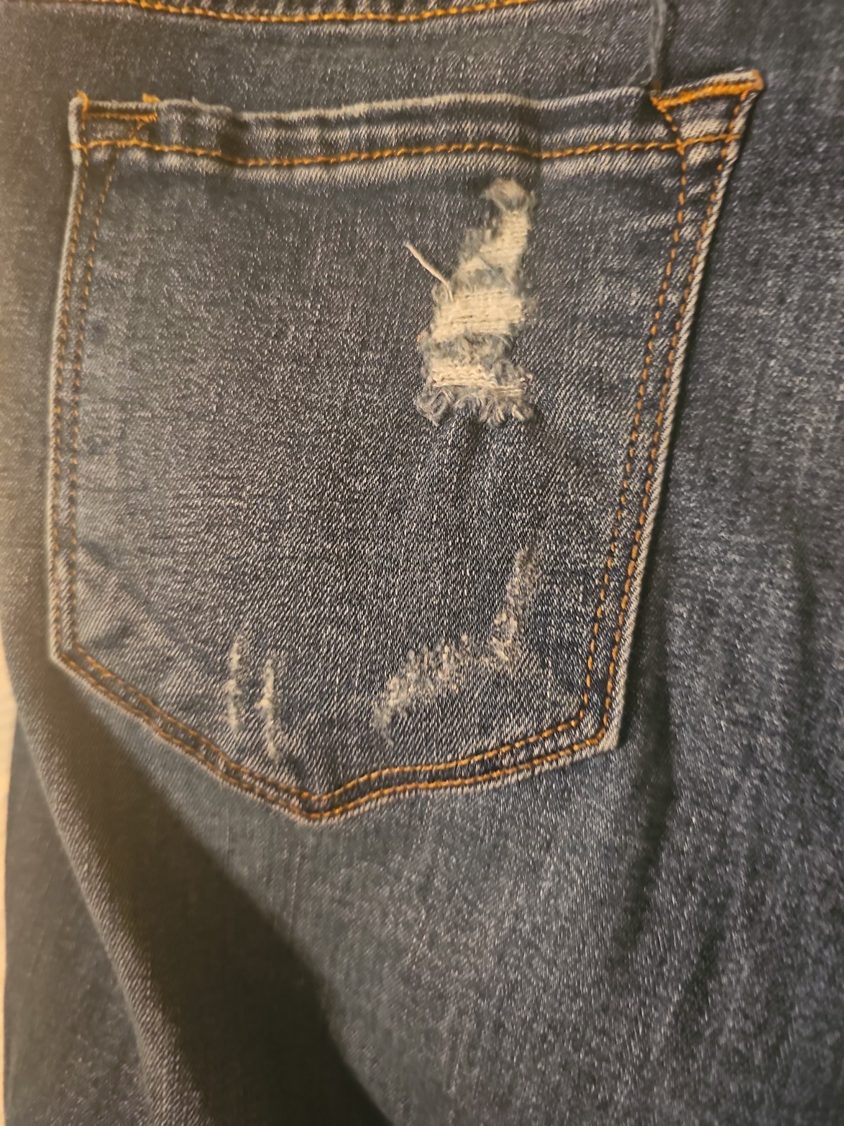 KanCan Skinny Distressed Jeans Size 11/29