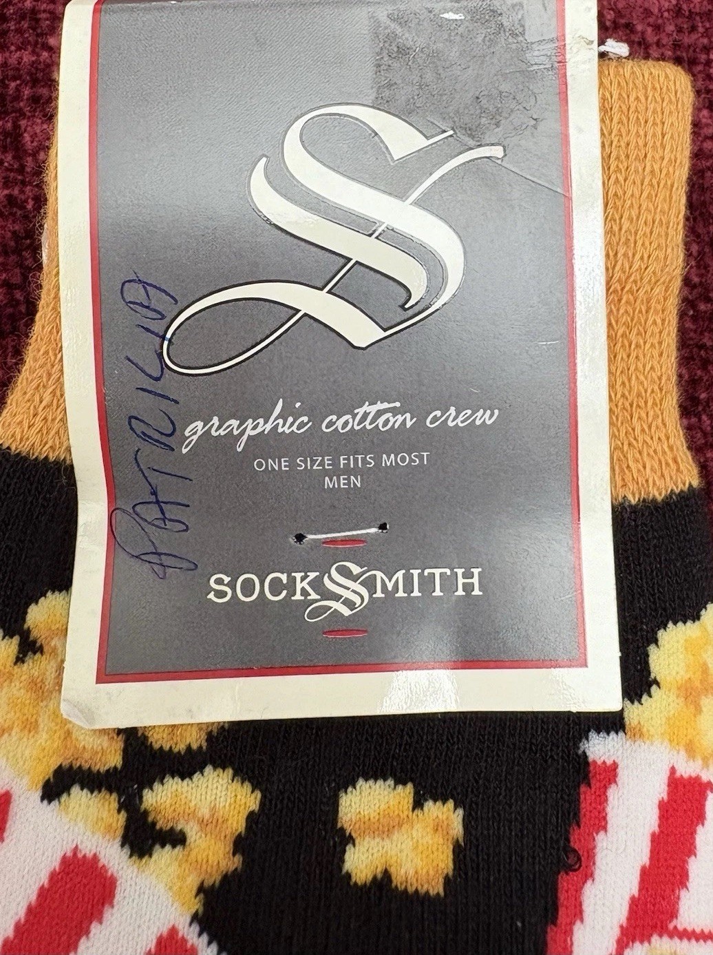 NWT 2 Pair Socksmith Popcorn Graphic Crew Socks Men’s Sock Size 10-13 OSFM