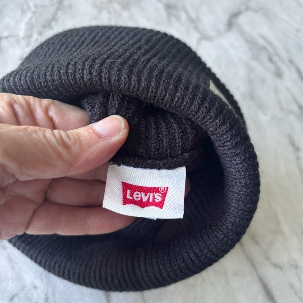 NWT Levi’s Men’s or Unisex Black Knit Beanie one size fits most