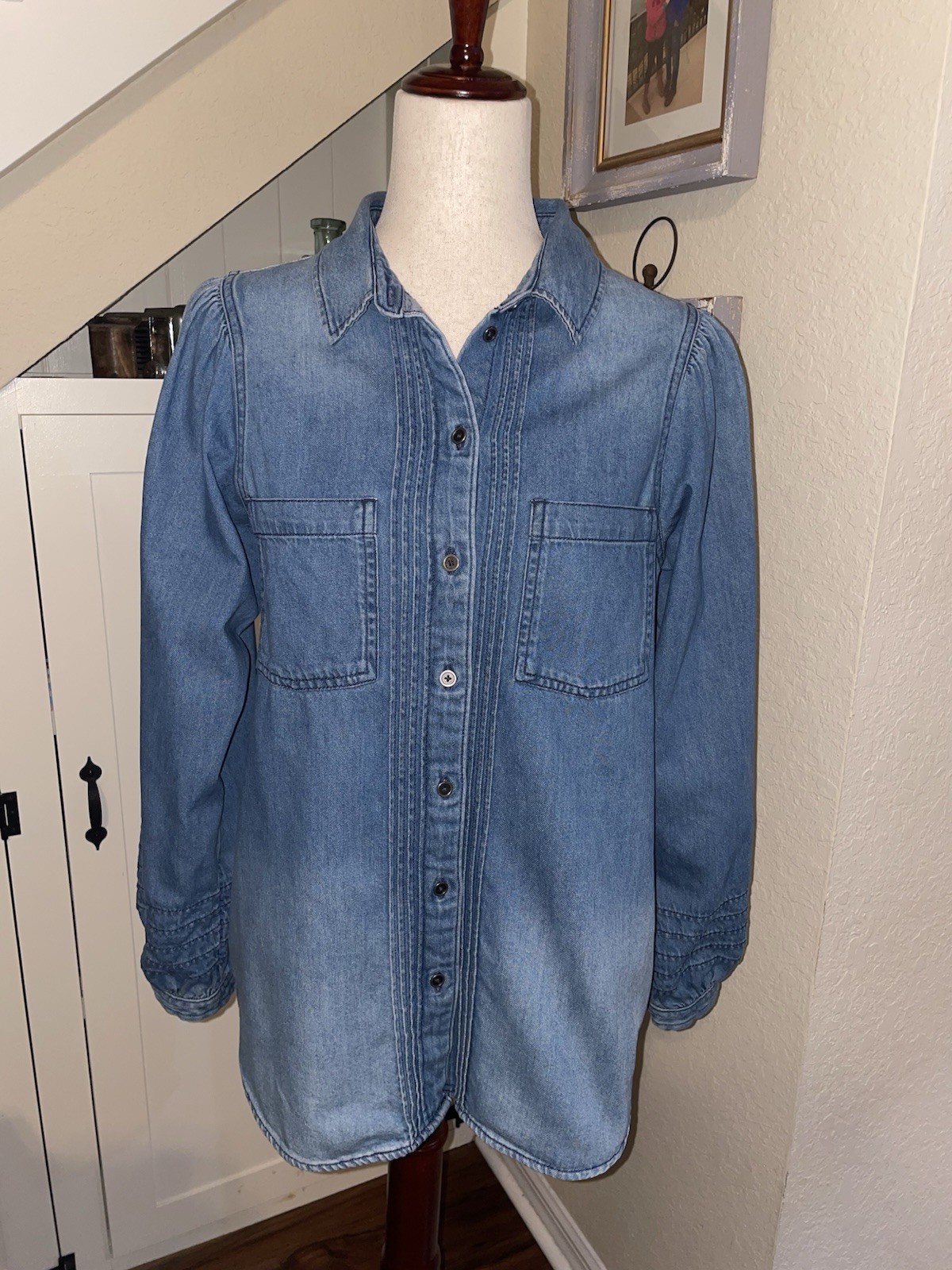 American Eagle Outfitters Blue Denim Label Shirt Size M