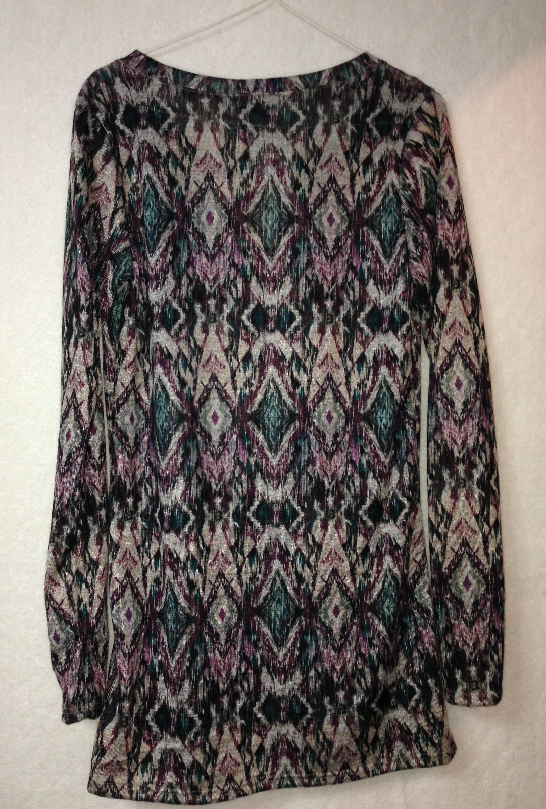 * NEW *About A Girl Los Angeles (Size Large) Multicolored Tunic Long Sleeve E156