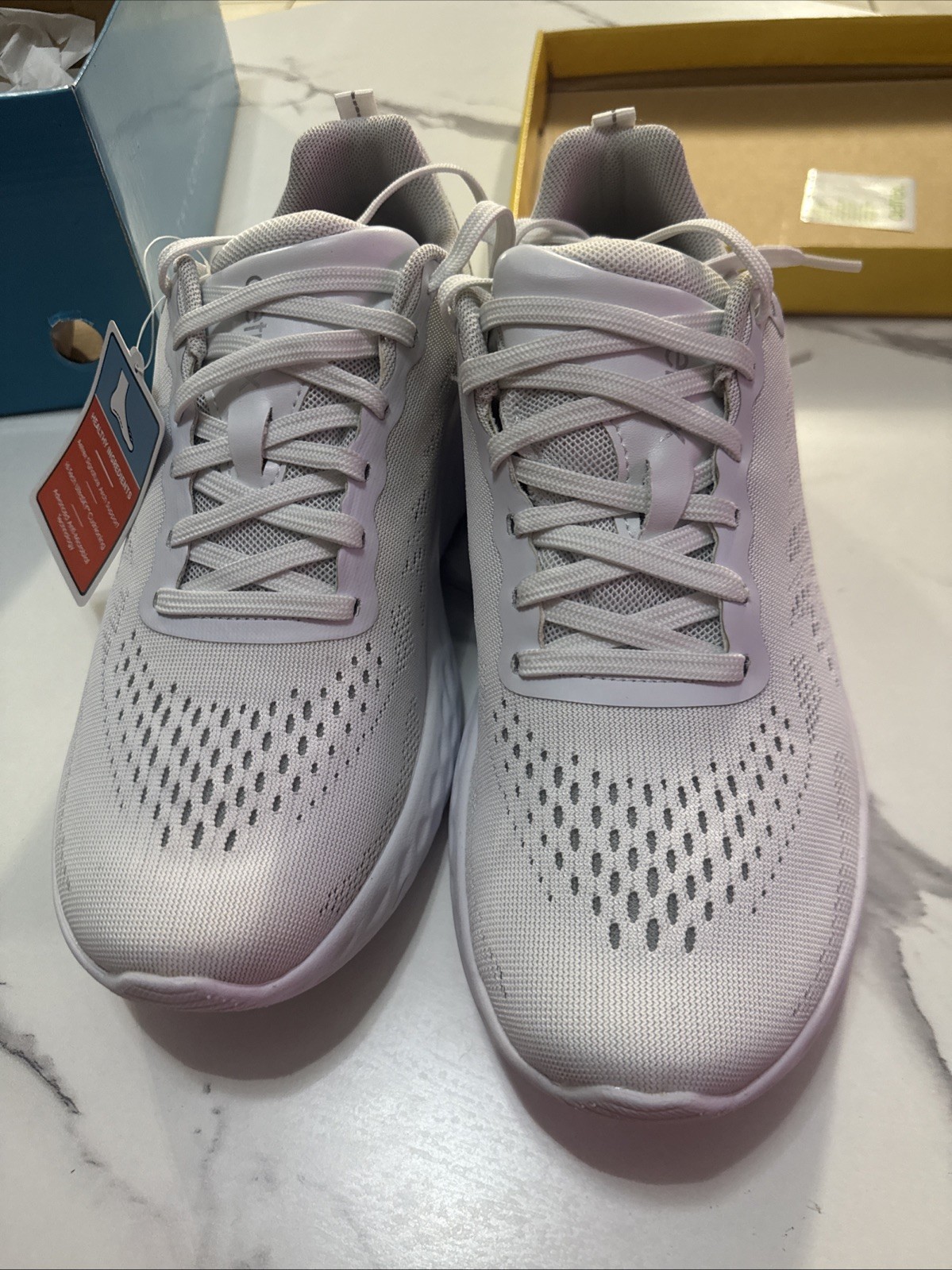 Aetrex Danika Arch Support Comfort Women’s Sneaker Size 8.5 Withe