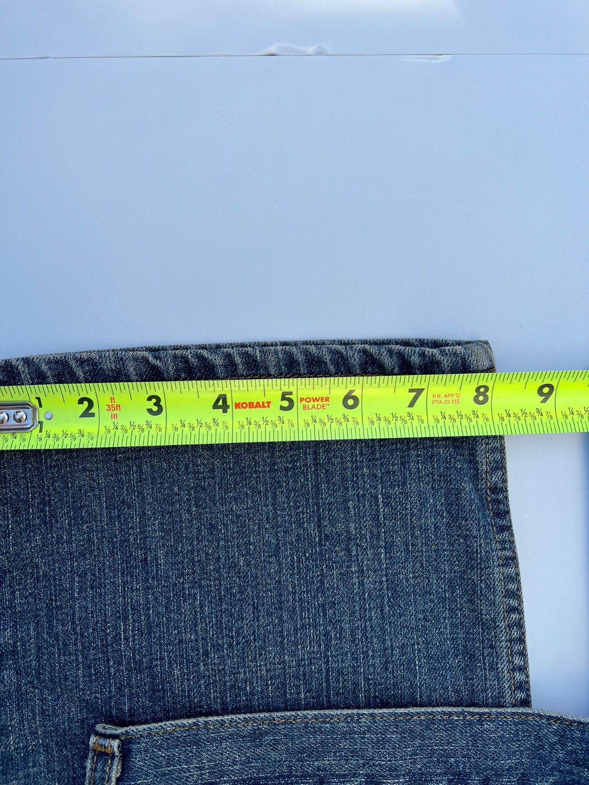 33×30 Signature by Levi Strauss Men’s Relaxed Fit Dark Indigo Jeans