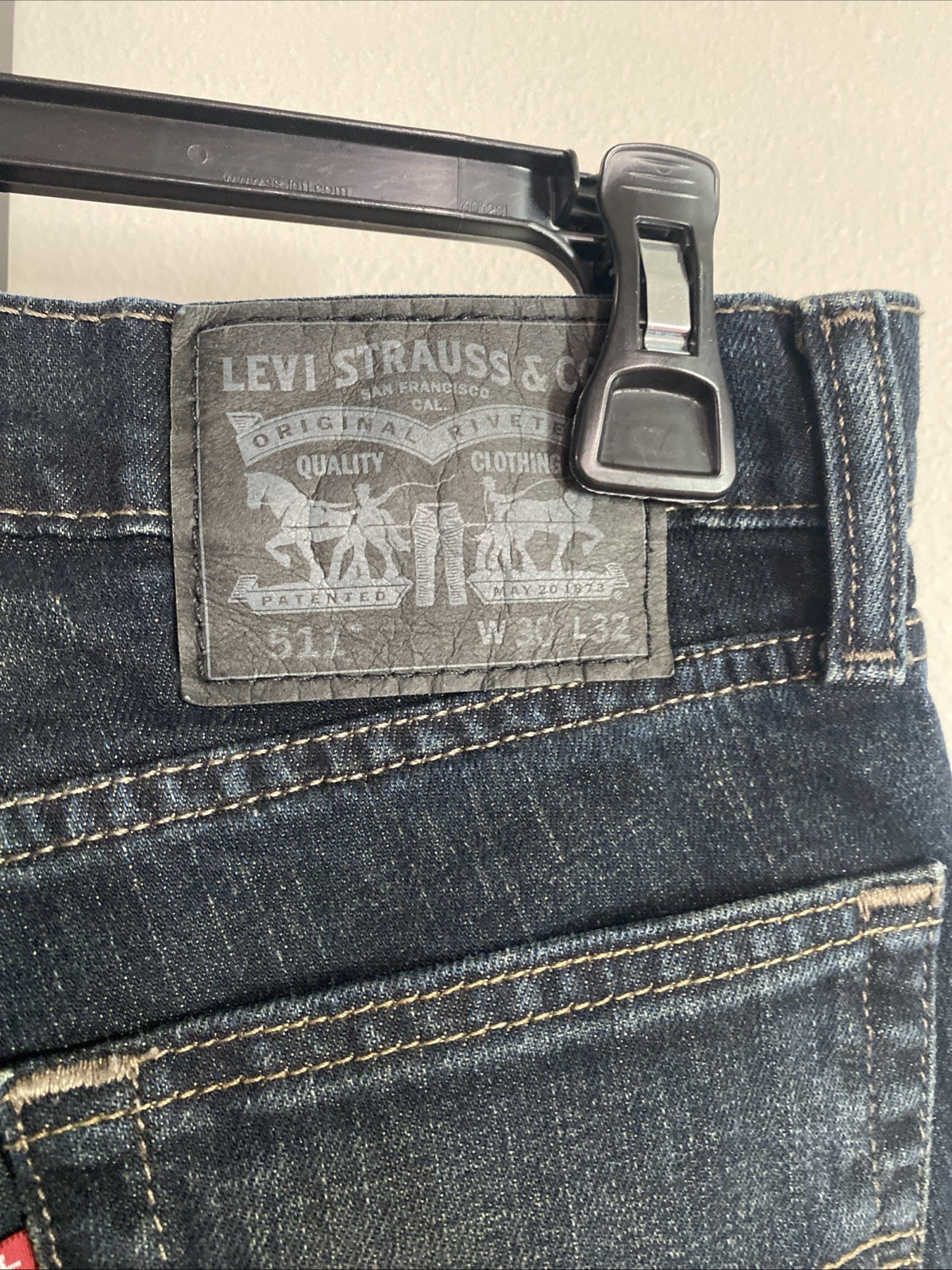 Levis 511 JEANS Mens 30 x 32 blue Slim Fit Dark Wash Denim Pants Excellent C4